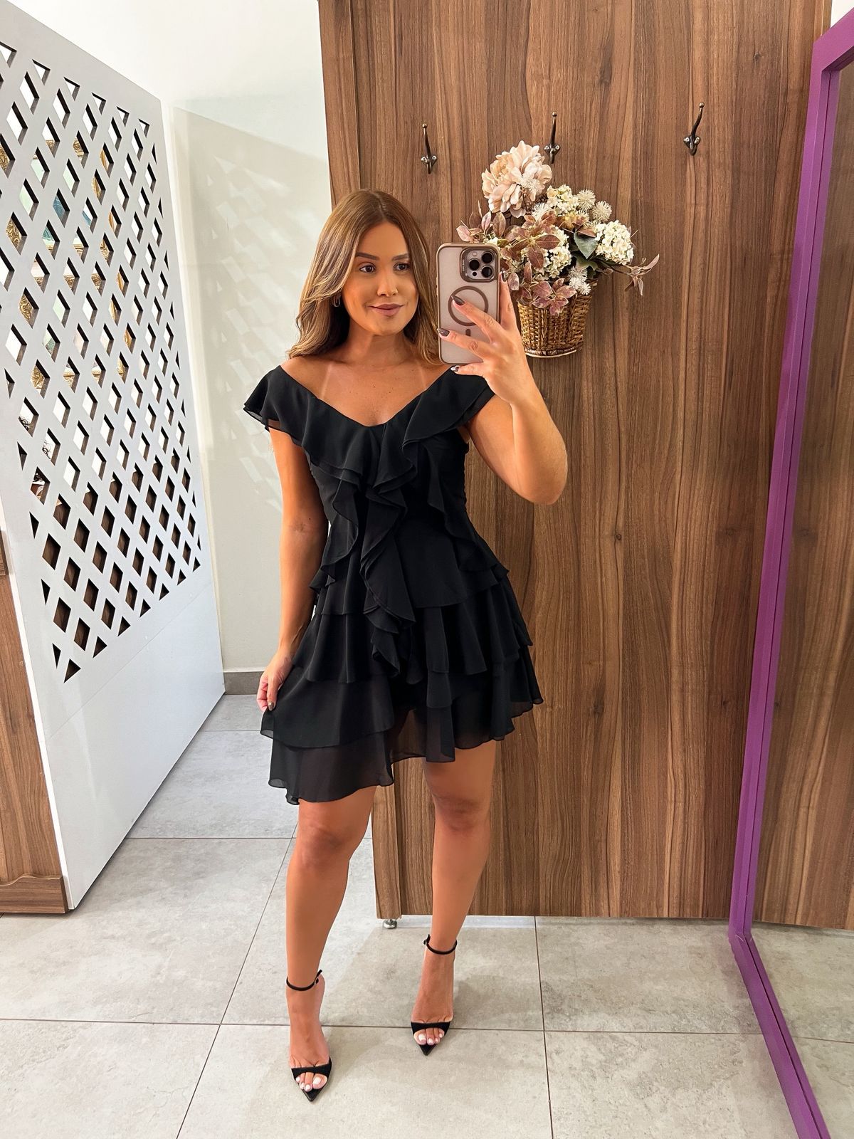 Vestido Babados Mel Preto