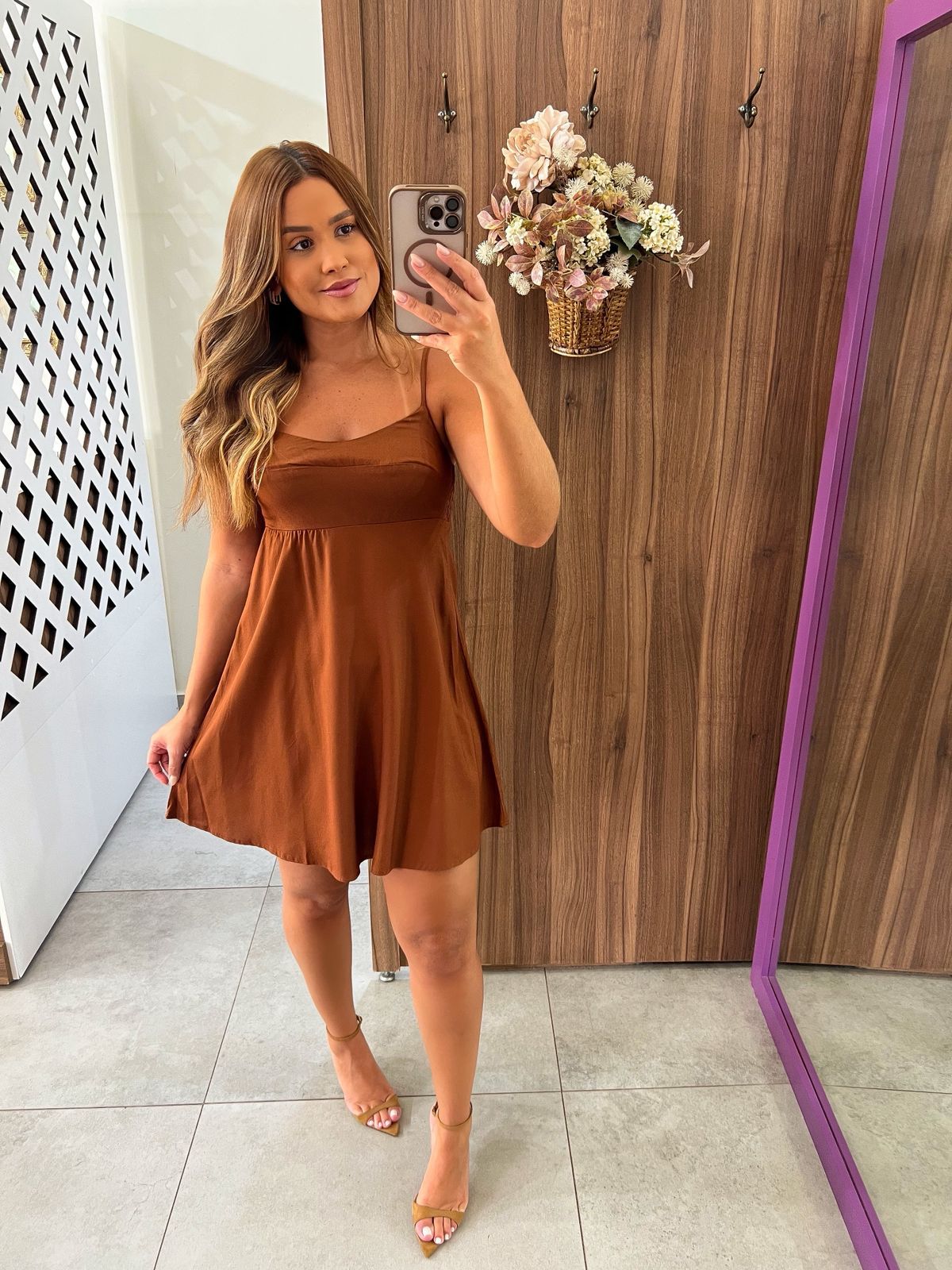 Vestido Comfort Curto De Alças Marrom Colcci Sport 