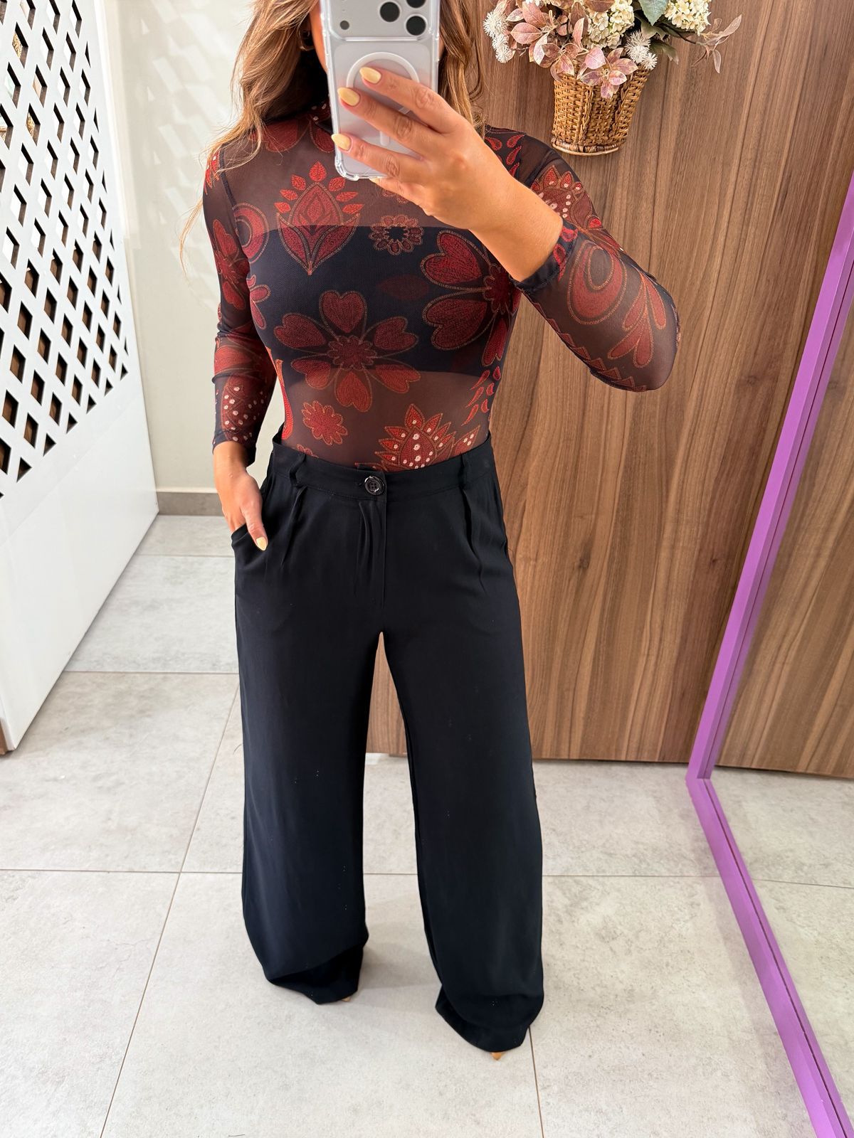 Calça Wide Leg Alfaiataria Camila Preta