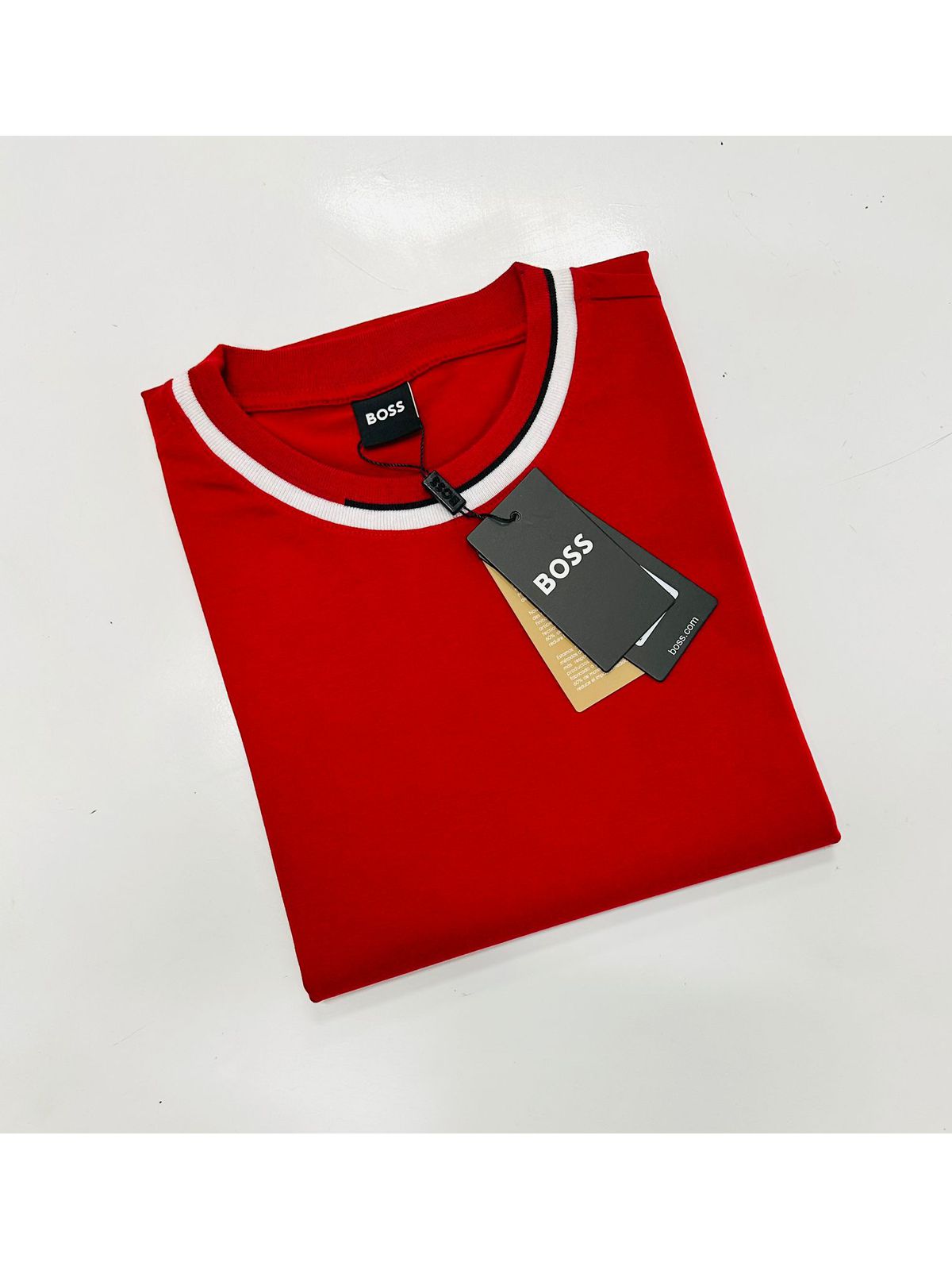 CAMISETA HUGO BOSS - VERMELHA - SP GRIFES - Camisetas Importadas no Atacado