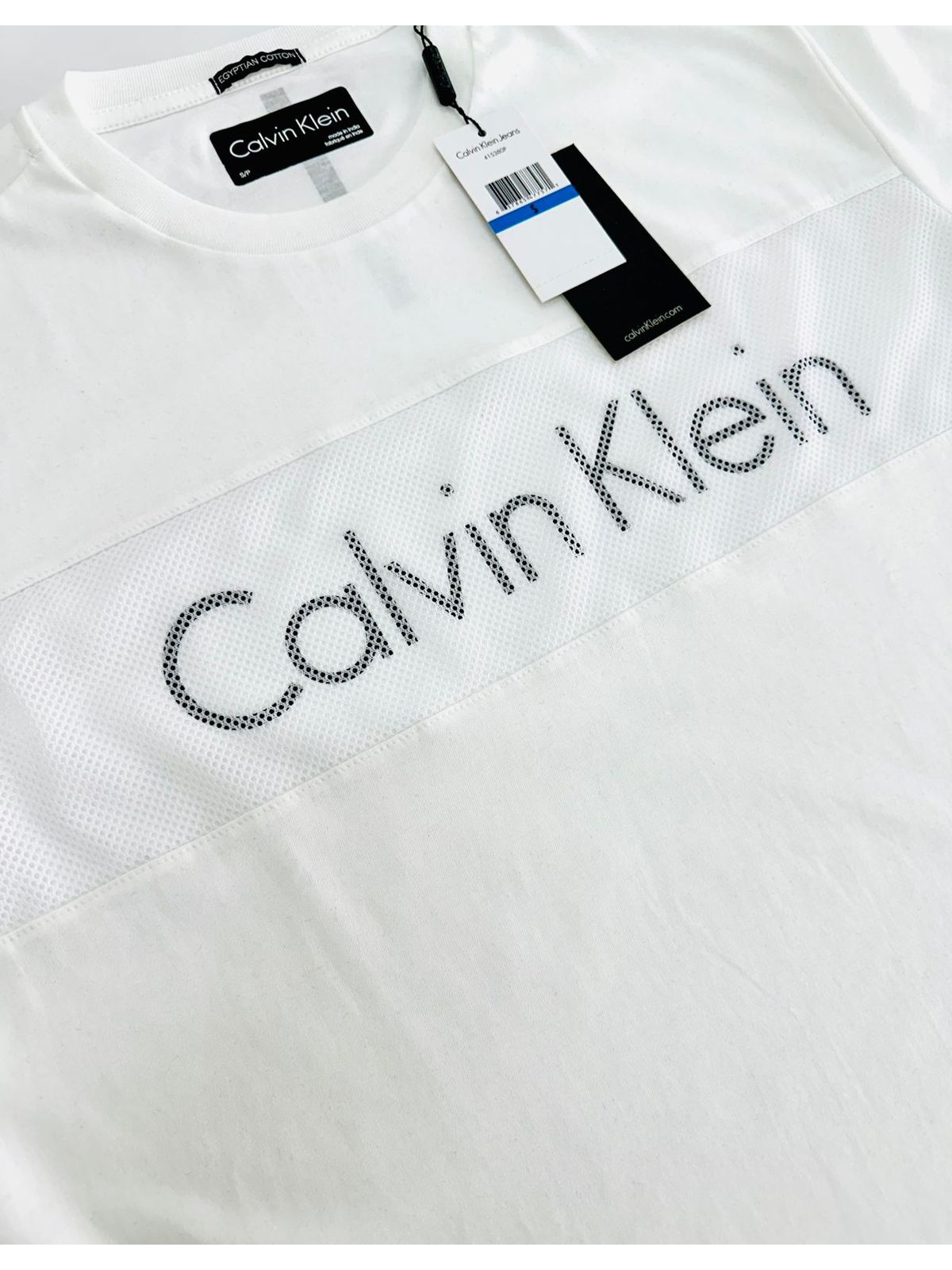 CAMISETA CALVIN KLEIN DIFERENCIADA - BRANCA - SP GRIFES - Camisetas Importadas no Atacado