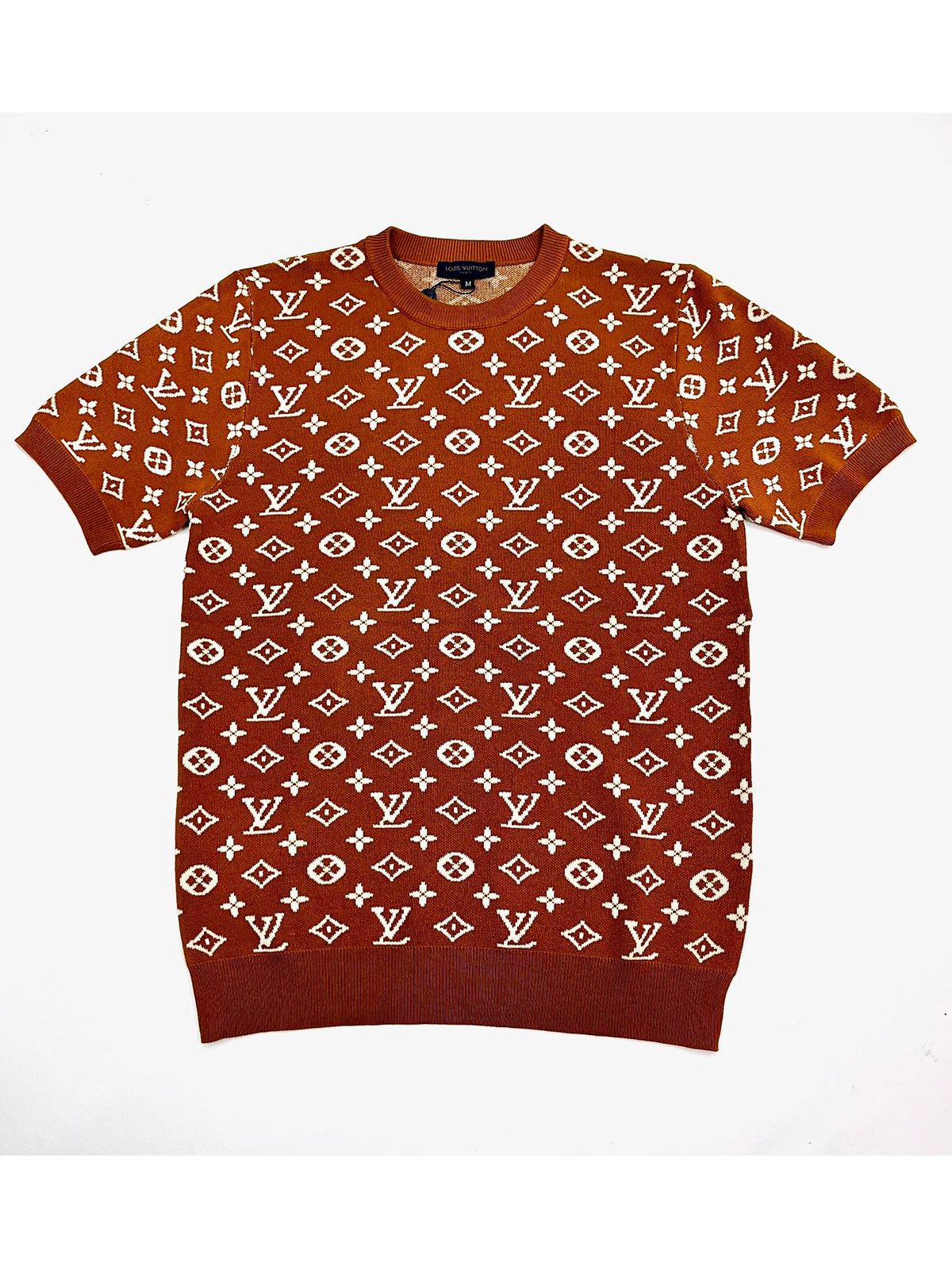 CAMISETA TRICÔ LOUIS VUITTON - SP GRIFES - Camisetas Importadas no Atacado