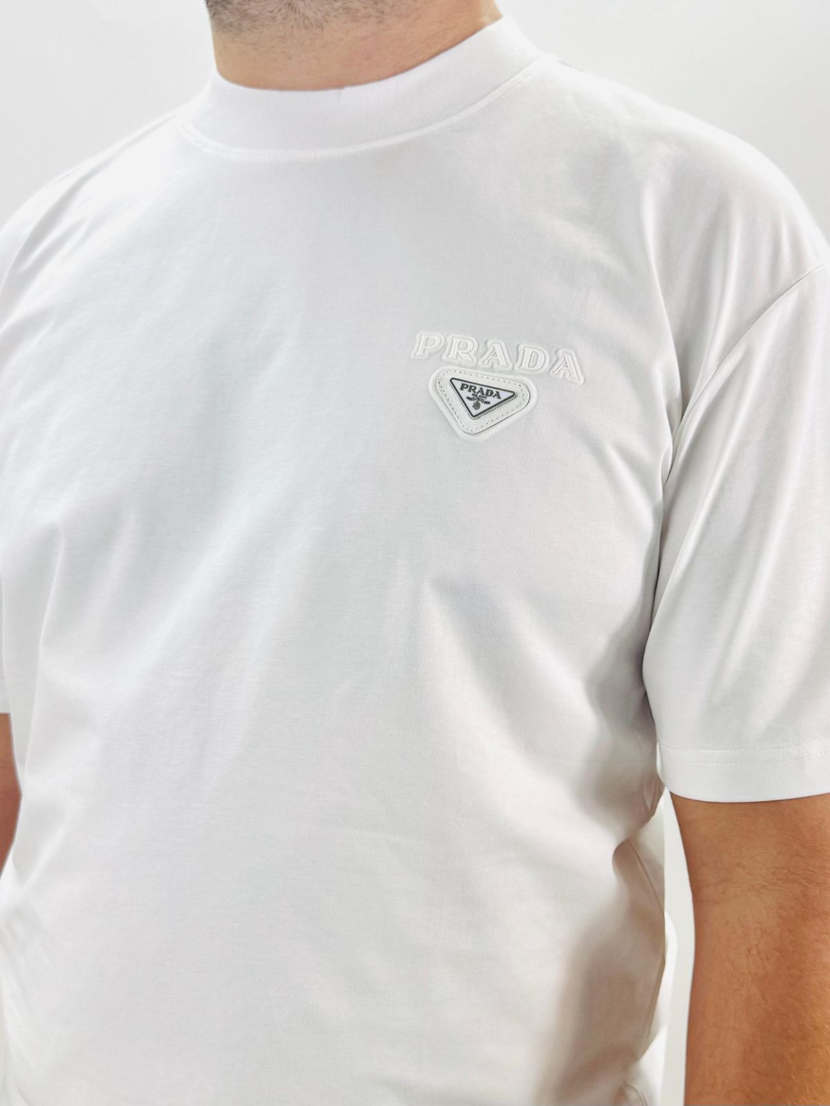 CAMISETA PRADA - IMPORTADA* - SP GRIFES - Camisetas Importadas no Atacado