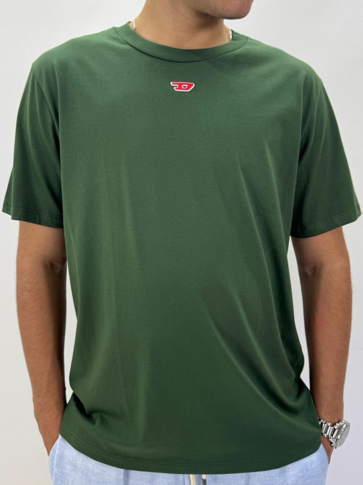 Camiseta Diesel - Verde Militar - Egípcia - SP GRIFES - Camisetas Importadas no Atacado