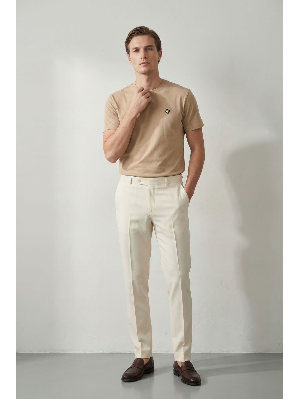 CAMISETA MARTINE LORENZO - BEGE - SP GRIFES - Camisetas Importadas no Atacado