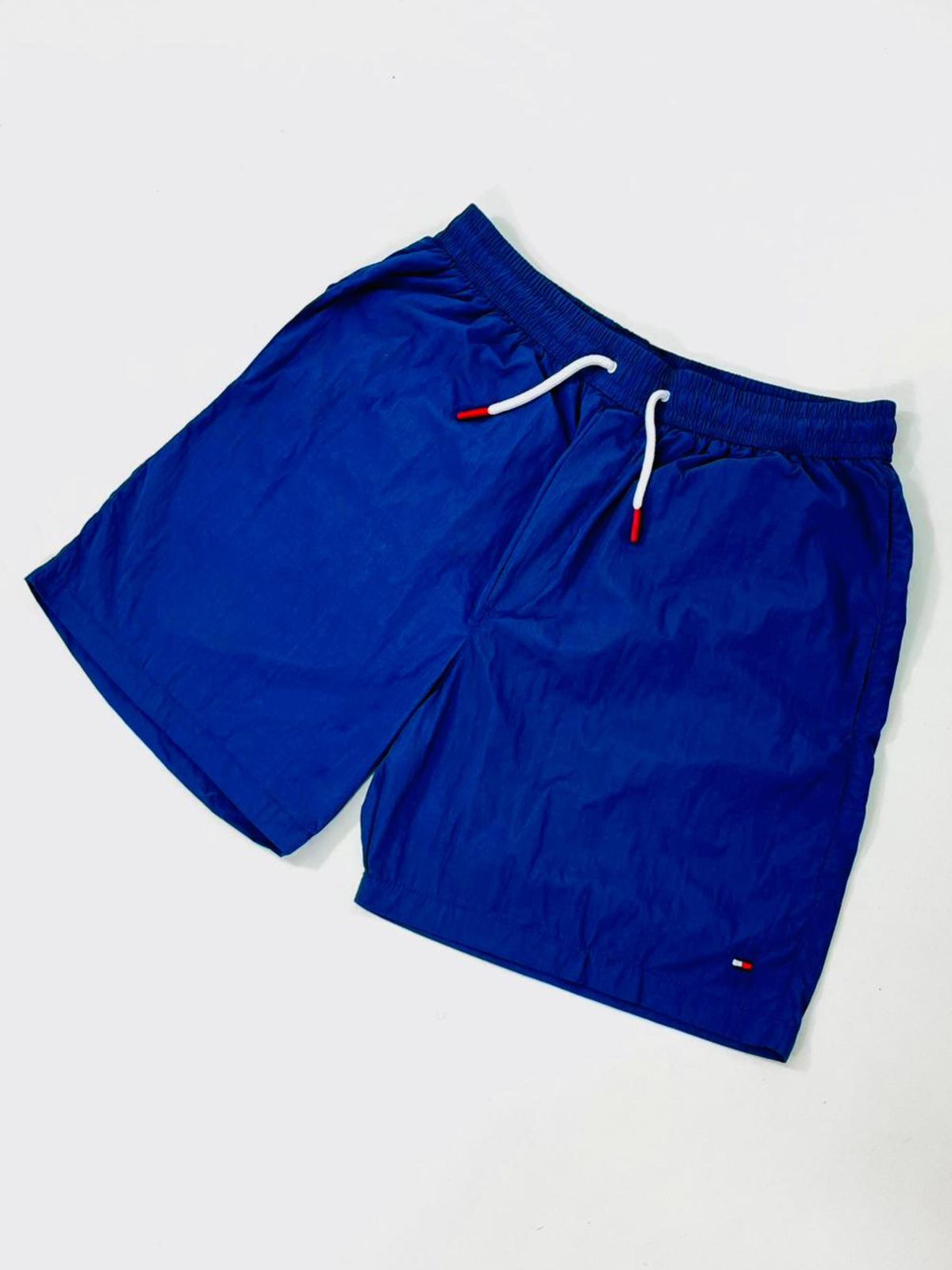 SHORT TOMMY HILFIGER - AZUL CIANO - SP GRIFES - Camisetas Importadas no Atacado