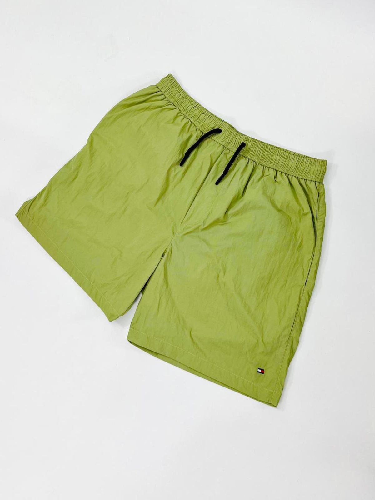 SHORT TOMMY HILFIGER - VERDE - SP GRIFES - Camisetas Importadas no Atacado