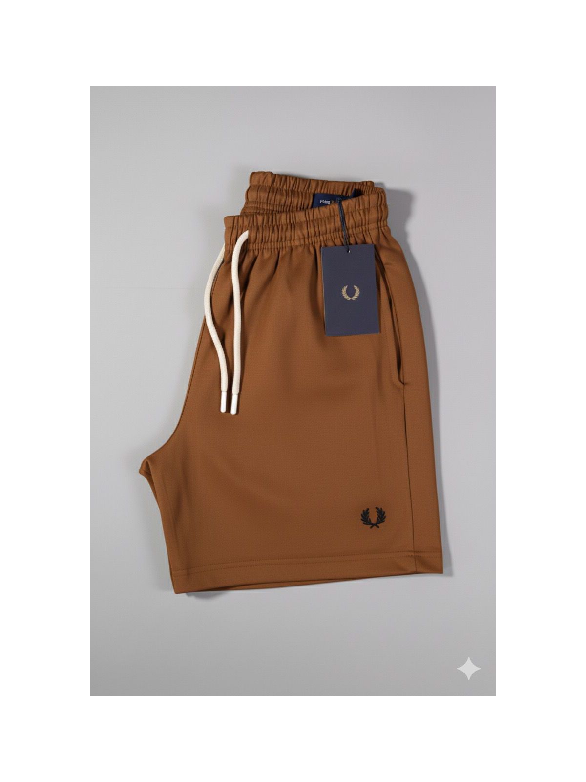 Short Mauricinho Sarja Fred Perry - Caramelo - SP GRIFES - Camisetas Importadas no Atacado