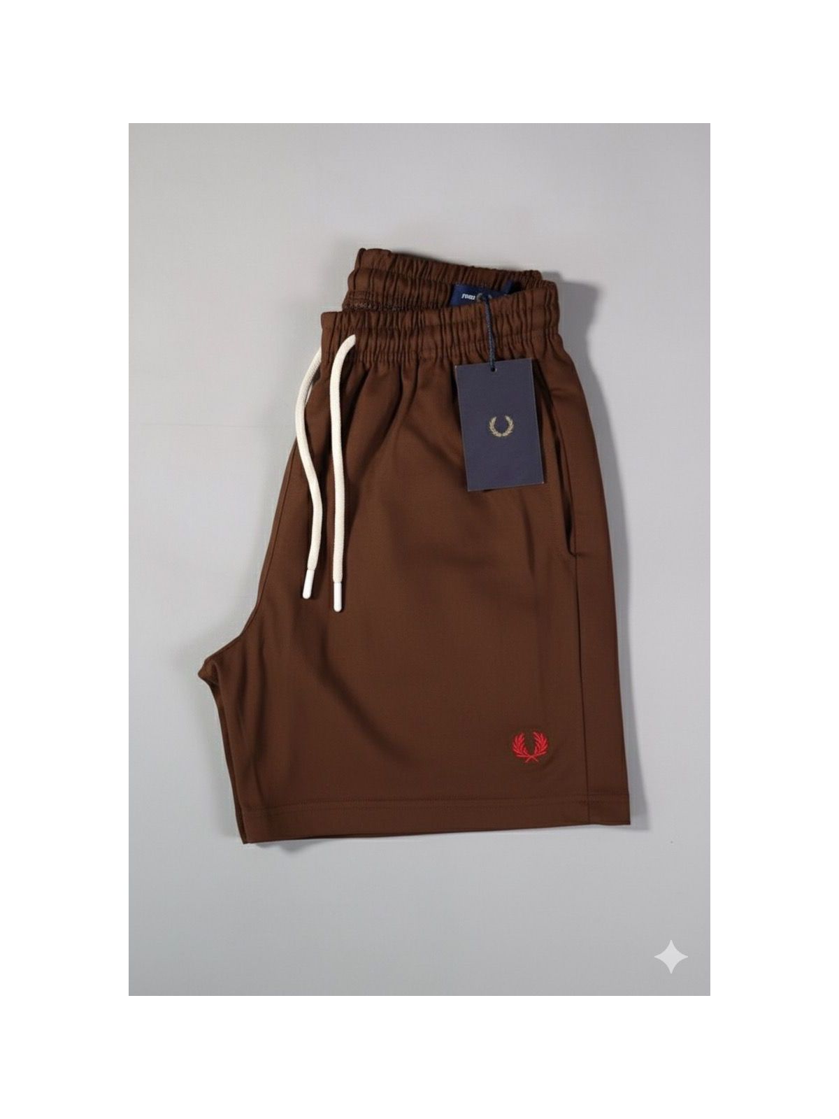Short Mauricinho Sarja Fred Perry - Marrom - SP GRIFES - Camisetas Importadas no Atacado