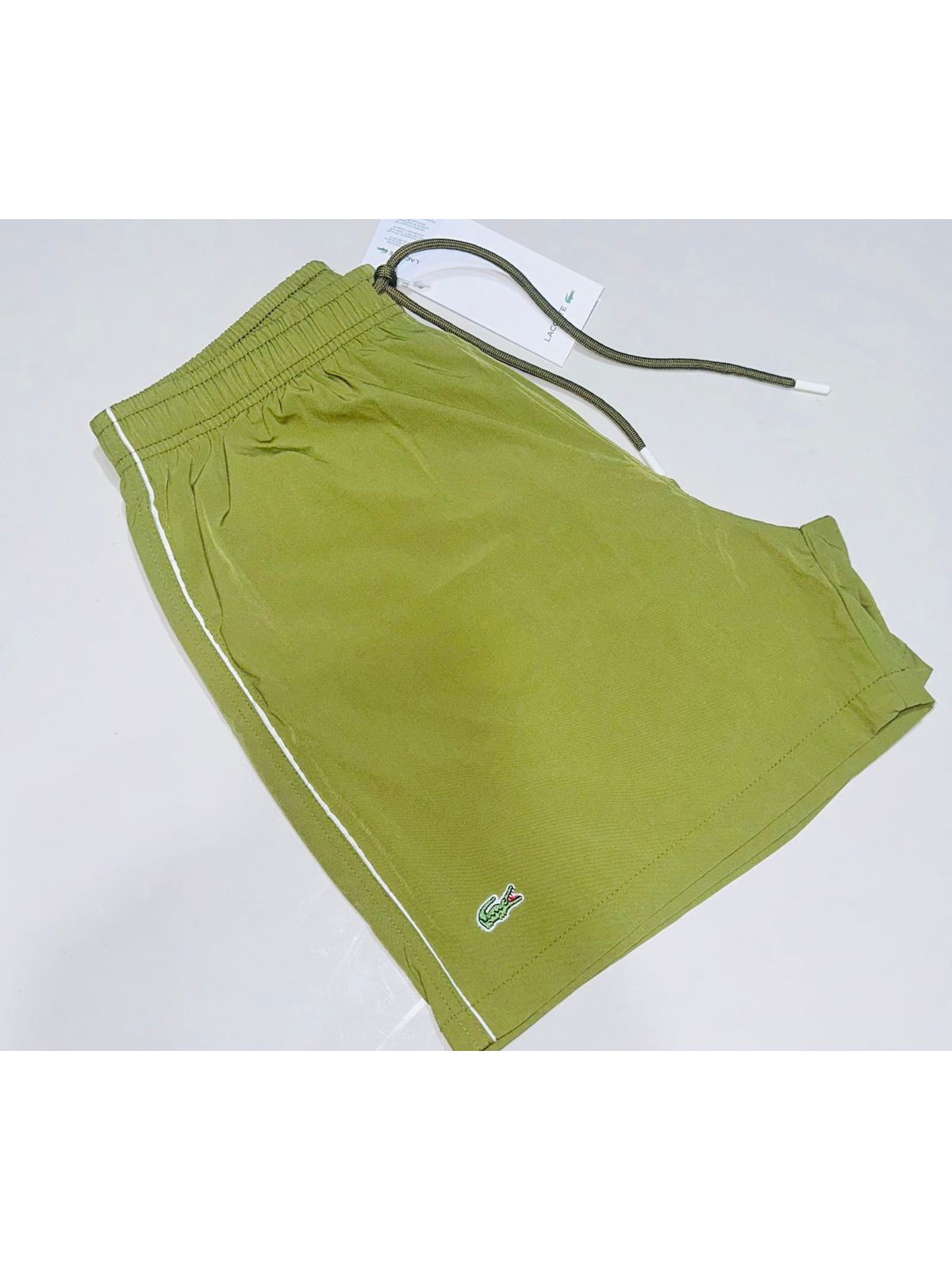 SHORT LACOSTE - SP GRIFES - Camisetas Importadas no Atacado