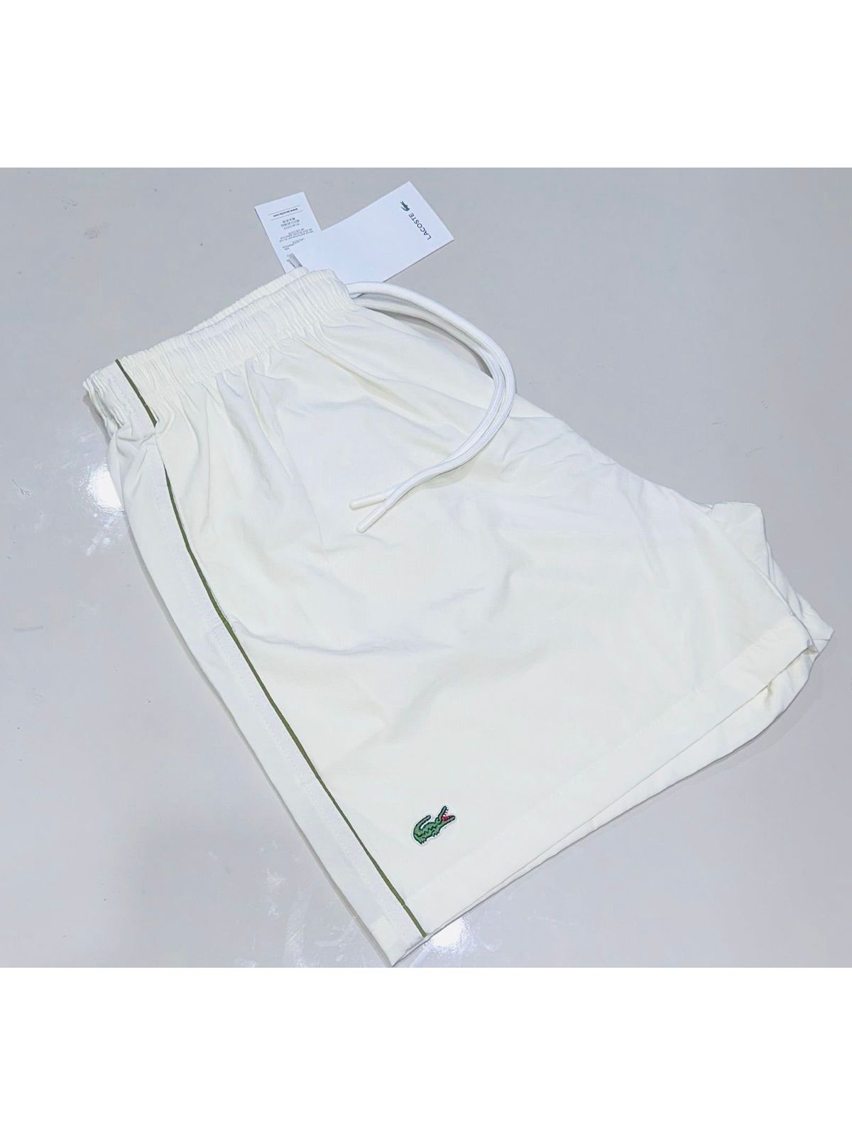 SHORT LACOSTE - SP GRIFES - Camisetas Importadas no Atacado
