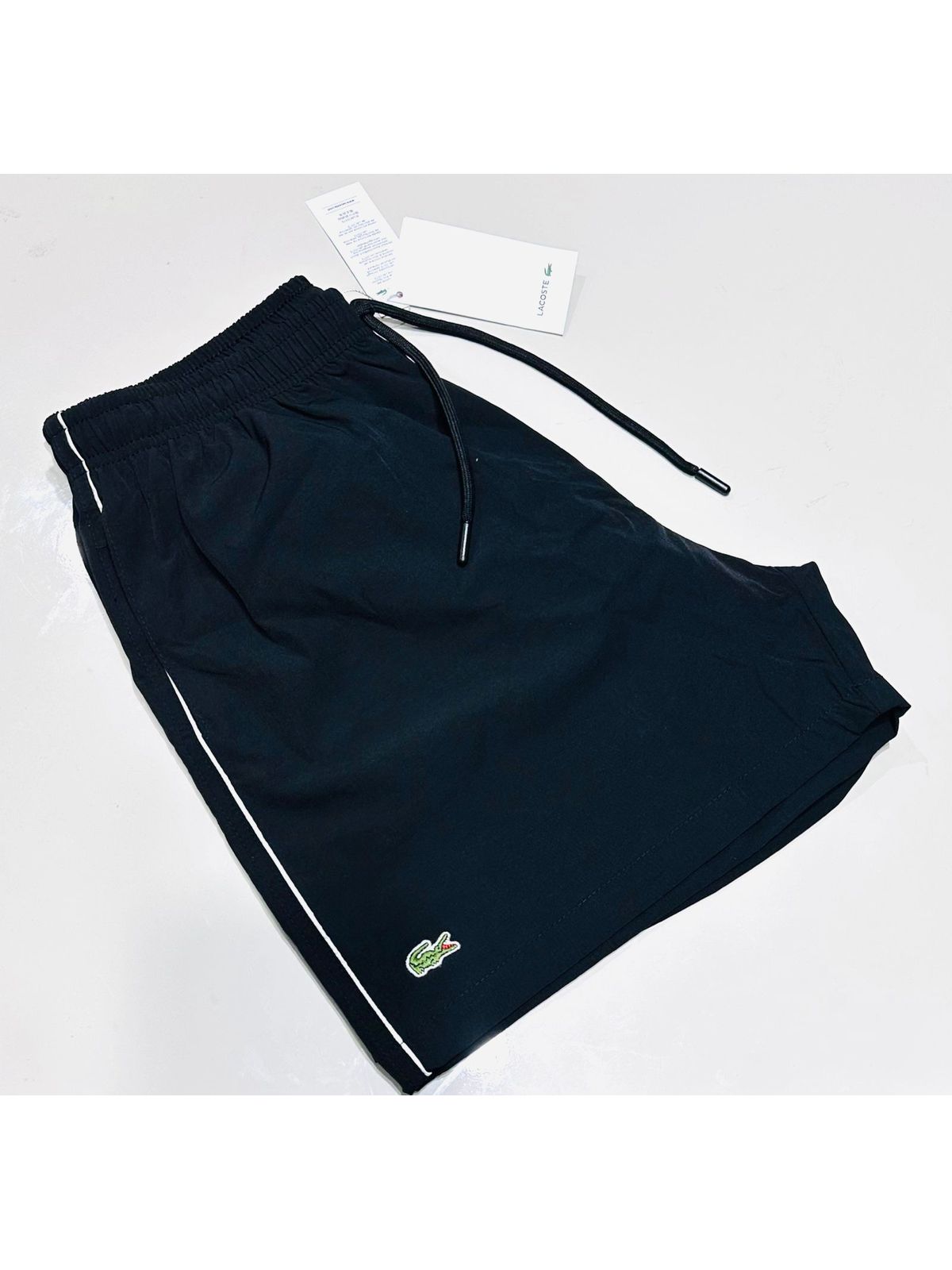 SHORT LACOSTE - SP GRIFES - Camisetas Importadas no Atacado