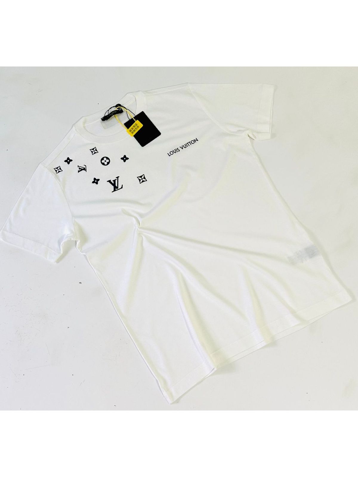 Camiseta Louis Vuitton - SP GRIFES - Camisetas Importadas no Atacado