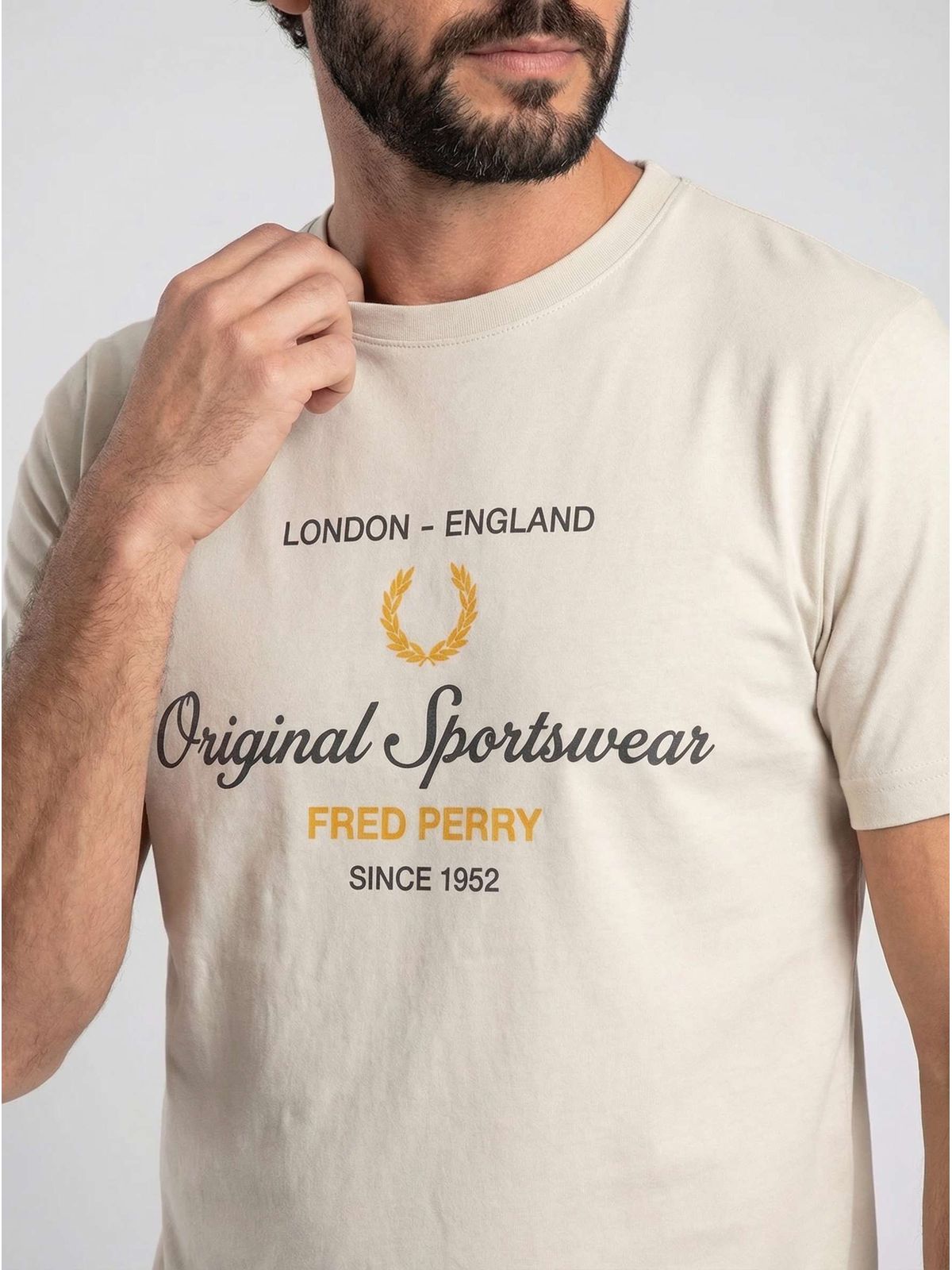 CAMISETA FRED PERRY BEGE - SP GRIFES - Camisetas Importadas no Atacado