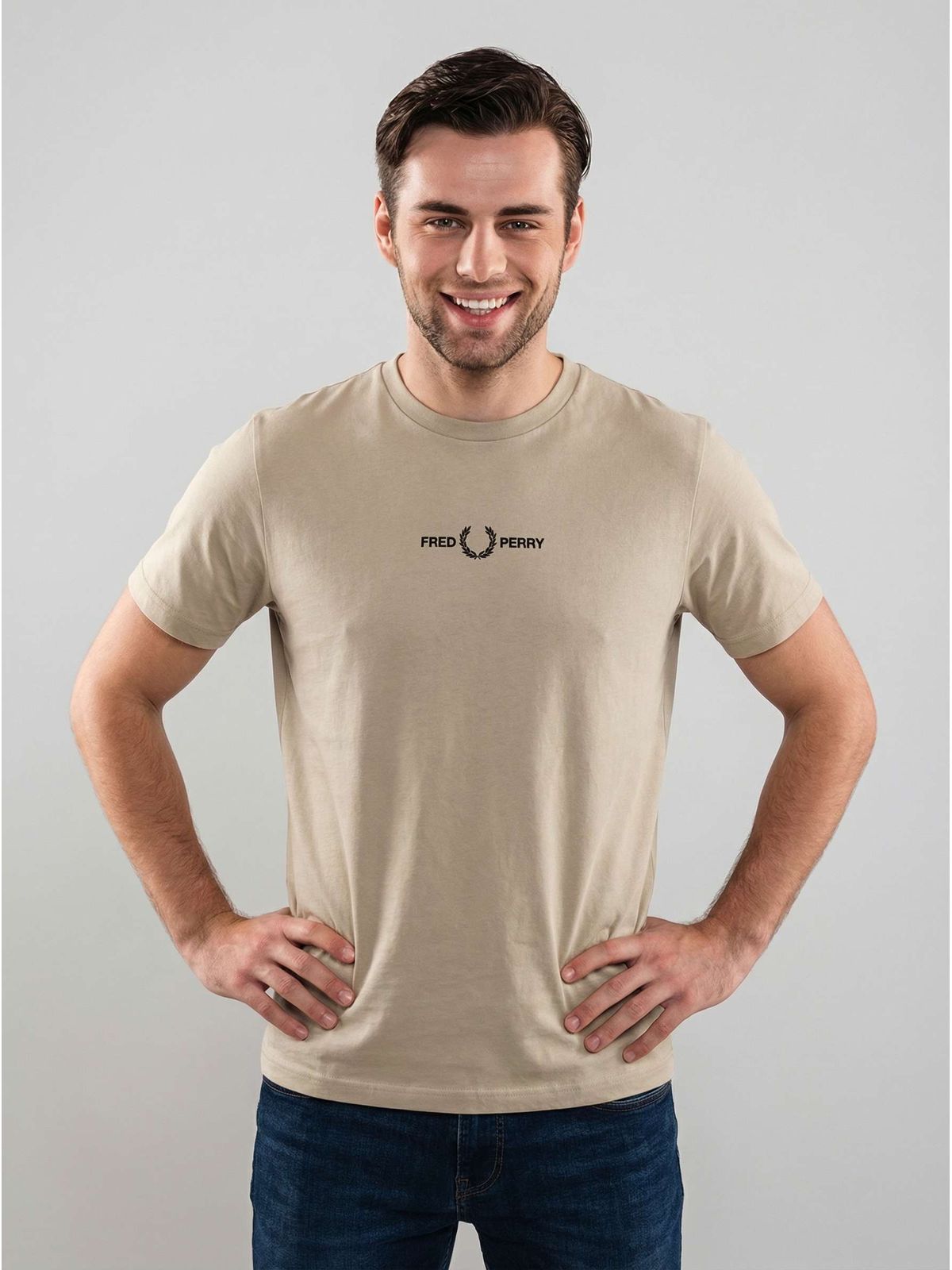CAMISETA FRED PERRY BEGE - SP GRIFES - Camisetas Importadas no Atacado