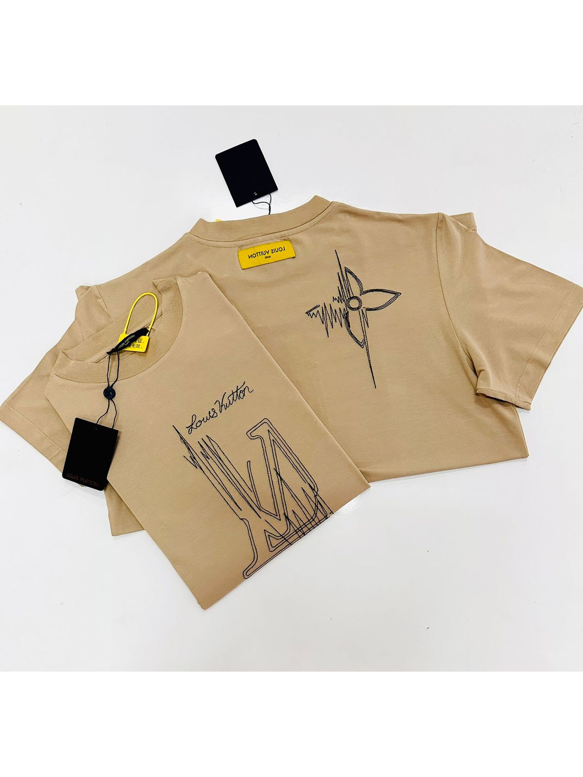 Camiseta Louis Vuitton - SP GRIFES - Camisetas Importadas no Atacado