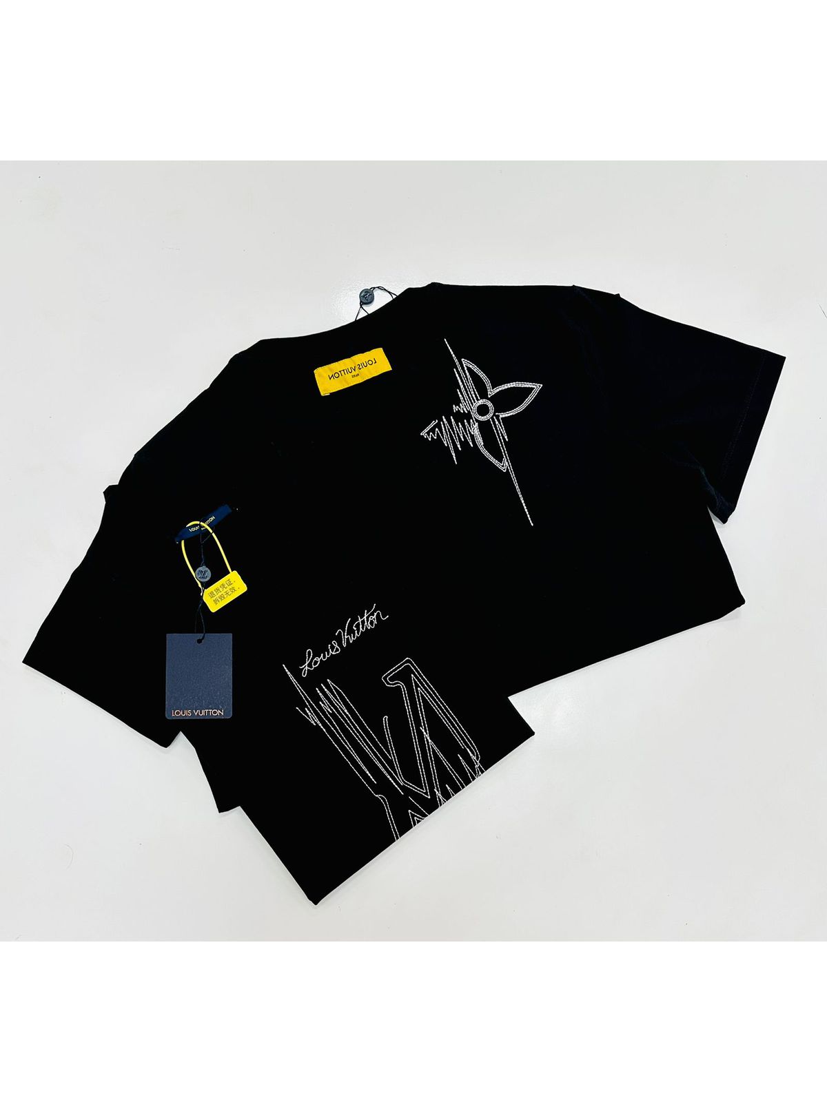 Camiseta Louis Vuitton - SP GRIFES - Camisetas Importadas no Atacado