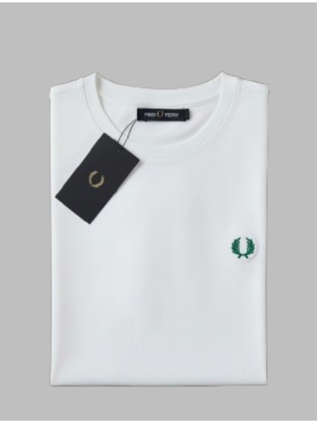 Camiseta Fred Perry - Branco com logo Verde - Egíp... - SP GRIFES - Camisetas Importadas no Atacado