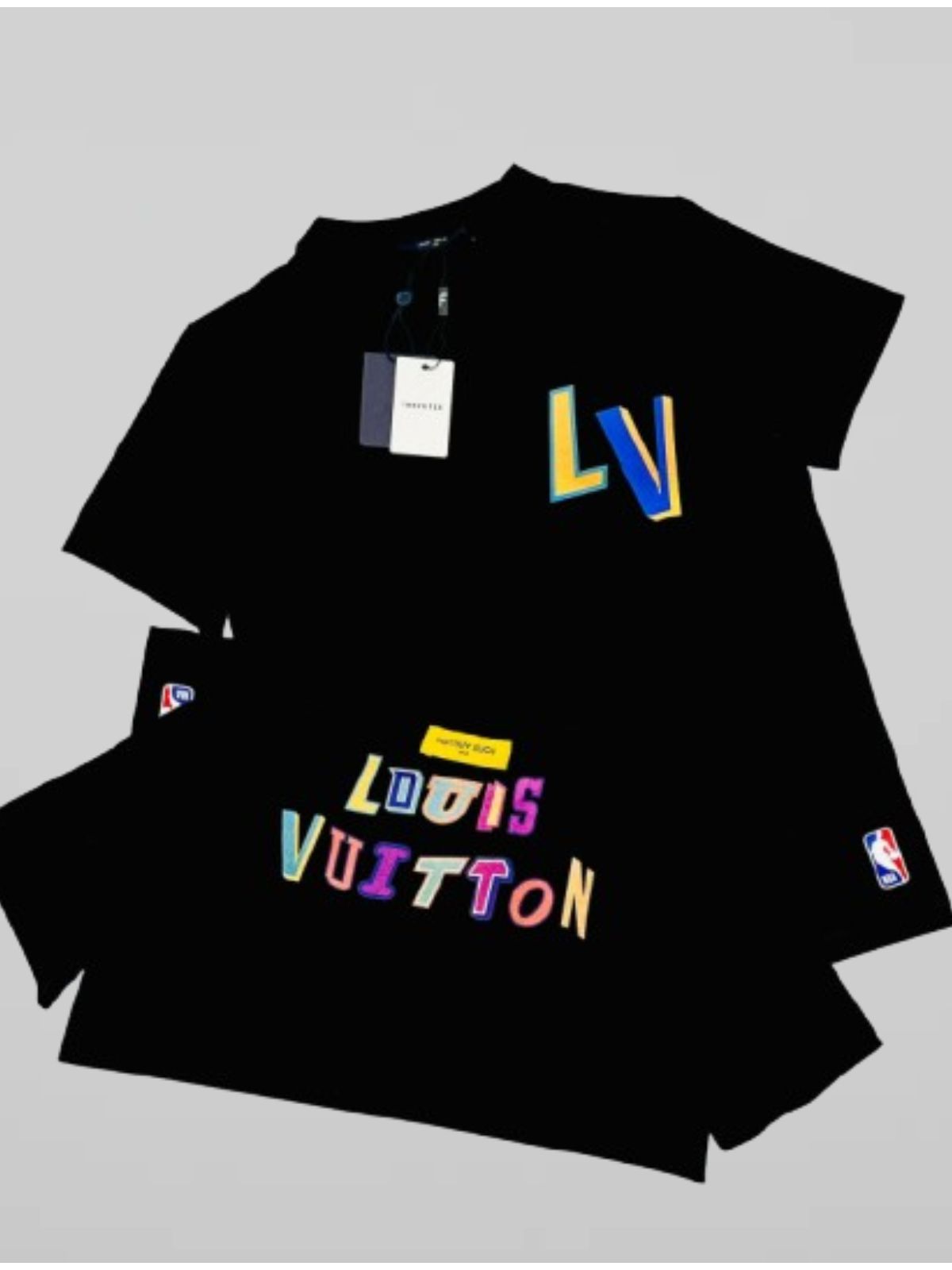 CAMISETA LOUIS VUITTON - PRETA - SP GRIFES - Camisetas Importadas no Atacado