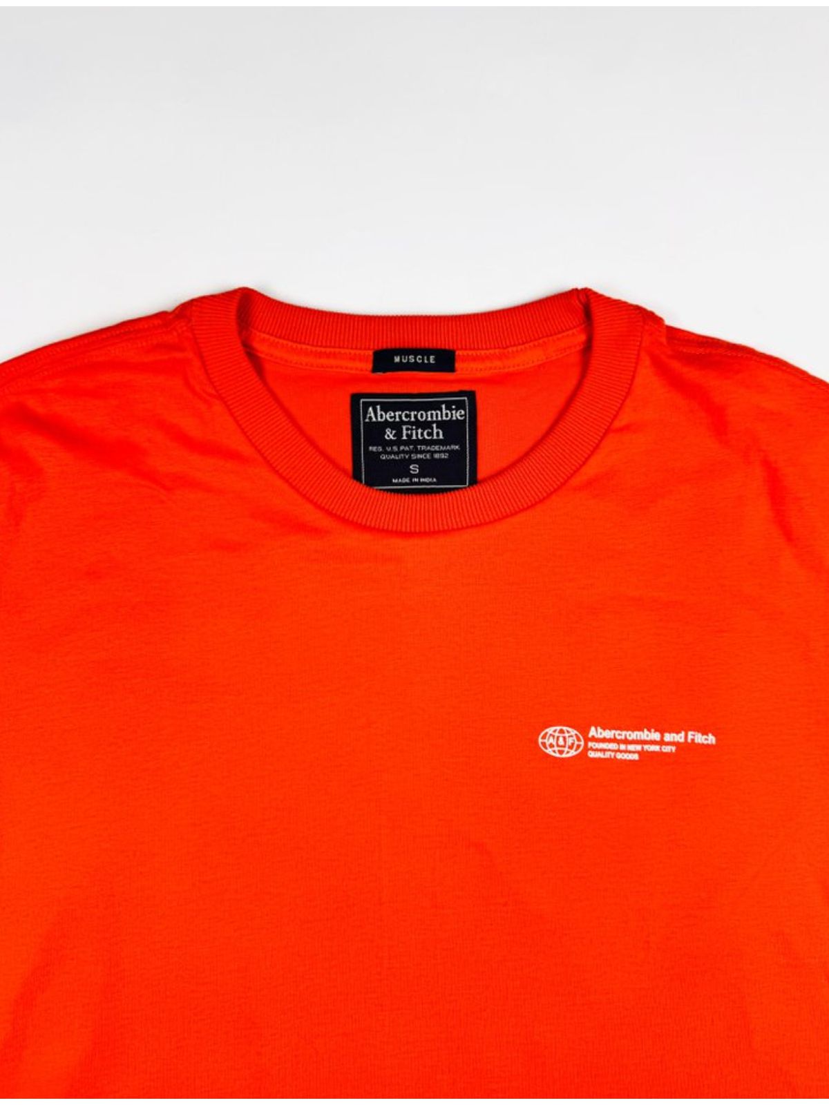 Camiseta Abercrombie - Vermelha - SP GRIFES - Camisetas Importadas no Atacado