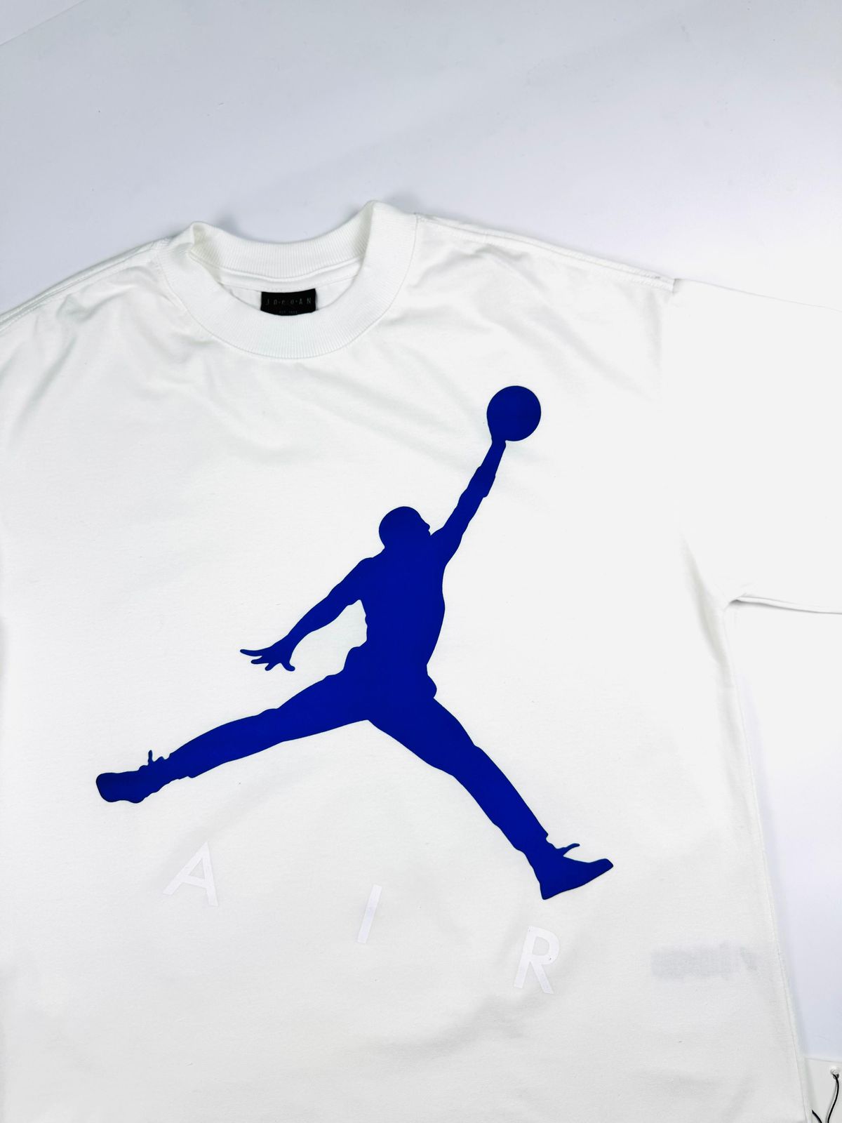 CAMISETA JORDAN OVERSIZED - BRANCA - SP GRIFES - Camisetas Importadas no Atacado