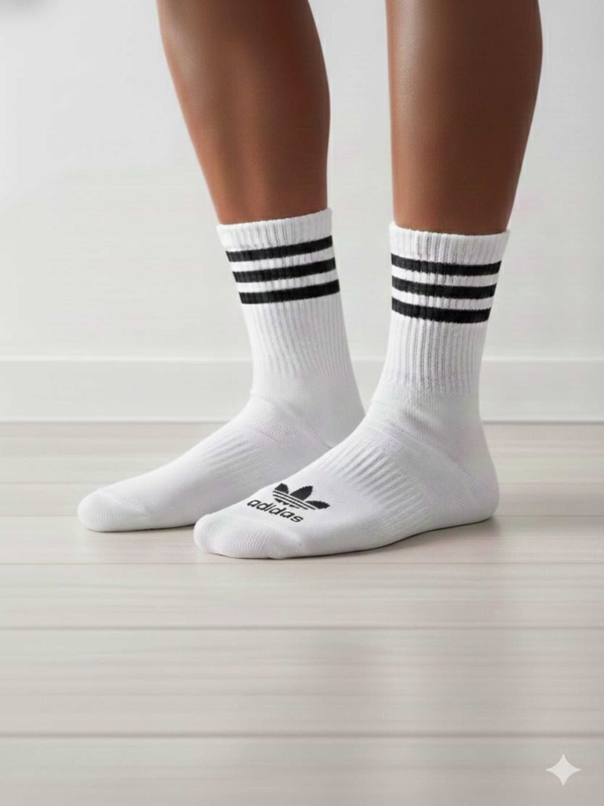 MEIA ADIDAS CANO LONGO - BRANCO COM PRETO - SP GRIFES - Camisetas Importadas no Atacado