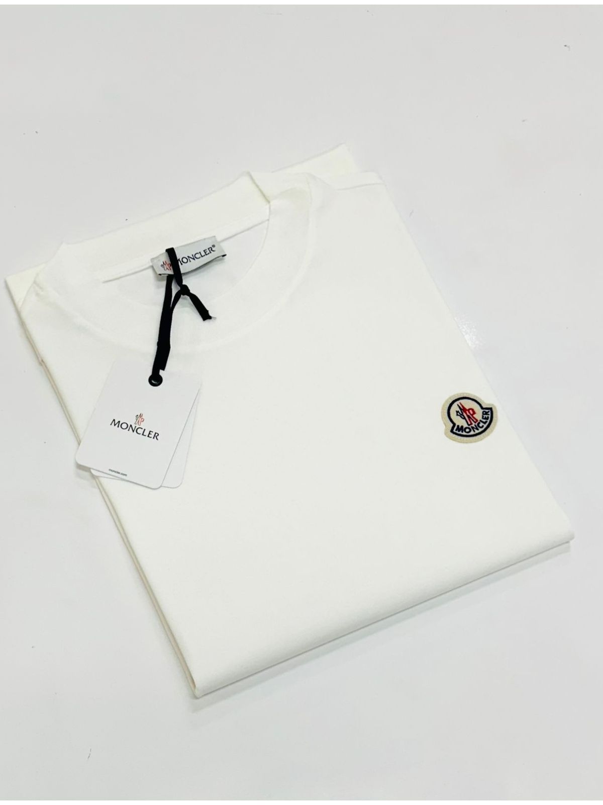 CAMISETA MONCLER - BRANCA - SP GRIFES - Camisetas Importadas no Atacado