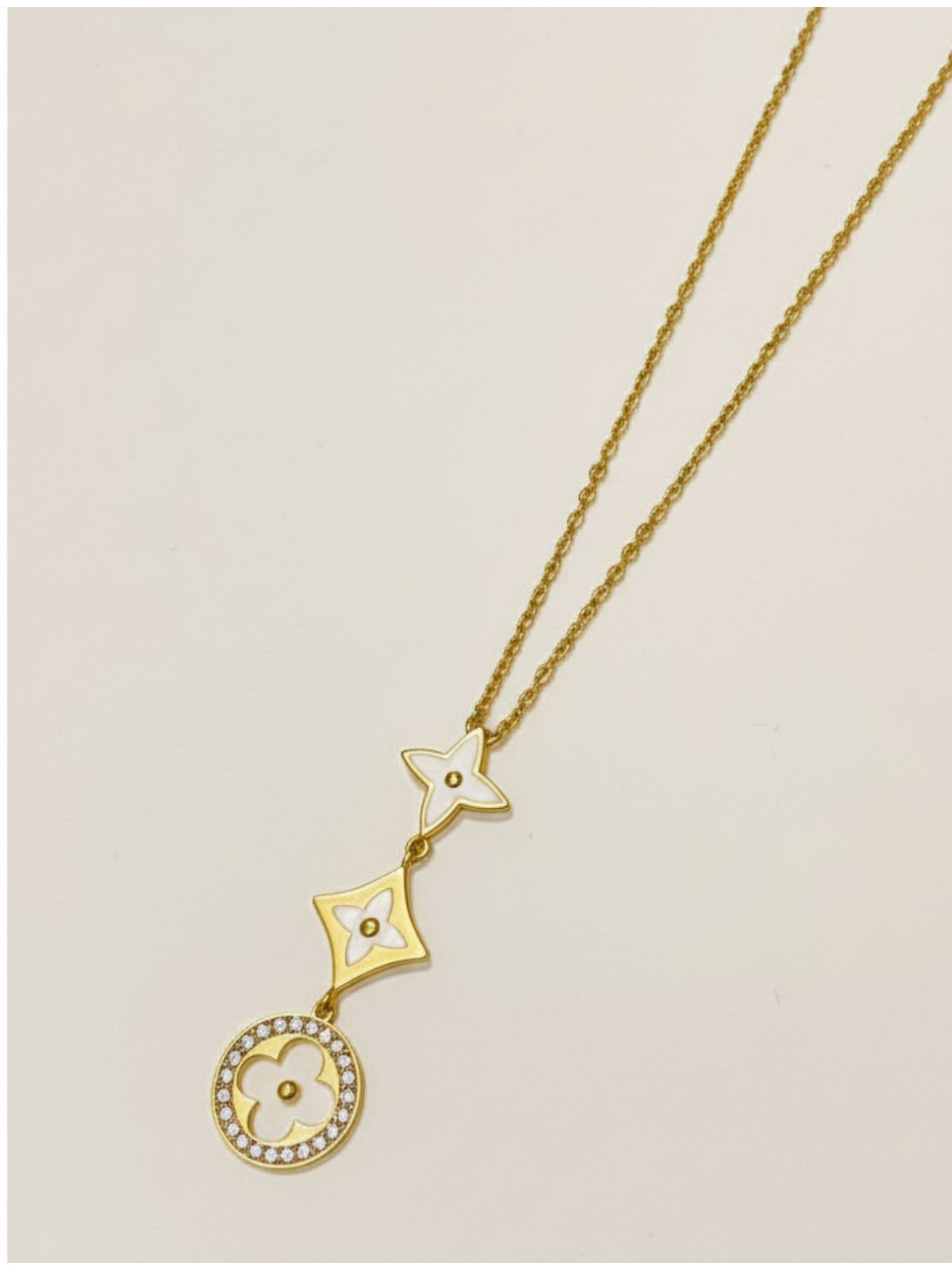 COLAR FEMININO - LOUIS VUITTON - SP GRIFES - Camisetas Importadas no Atacado