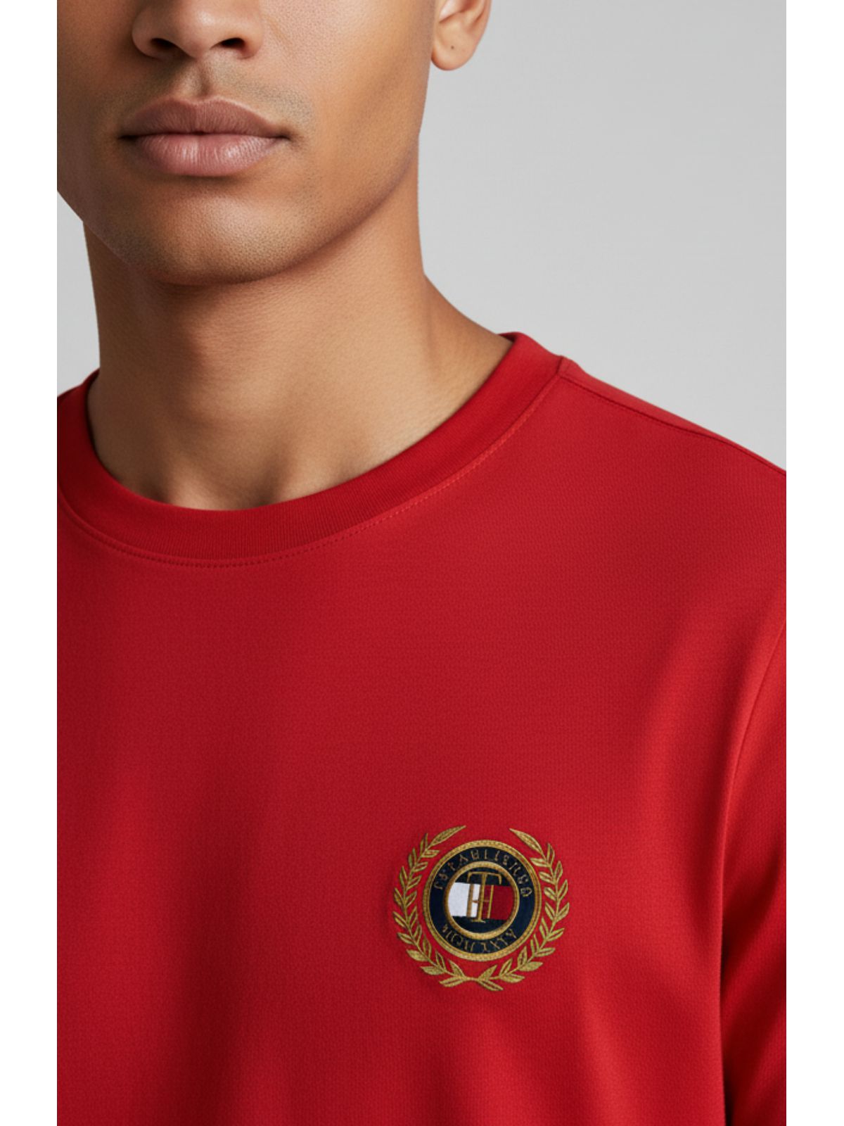 Camiseta Tommy Hilfiger - Vermelha - SP GRIFES - Camisetas Importadas no Atacado