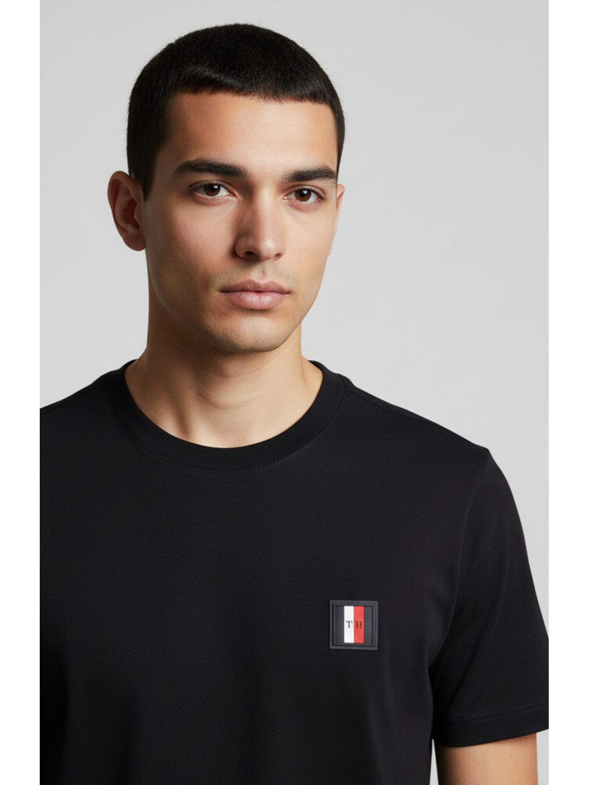 Camiseta Tommy Hilfiger - Preta - SP GRIFES - Camisetas Importadas no Atacado