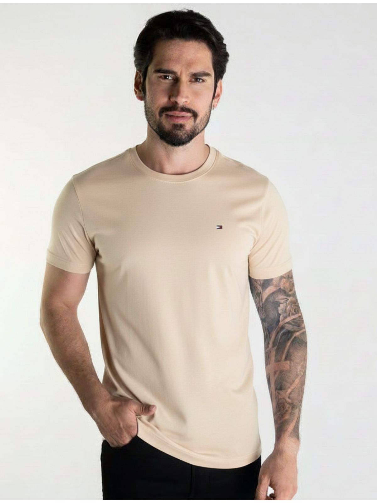 Camiseta Tommy Hilfiger Com Bag - Bege - SP GRIFES - Camisetas Importadas no Atacado