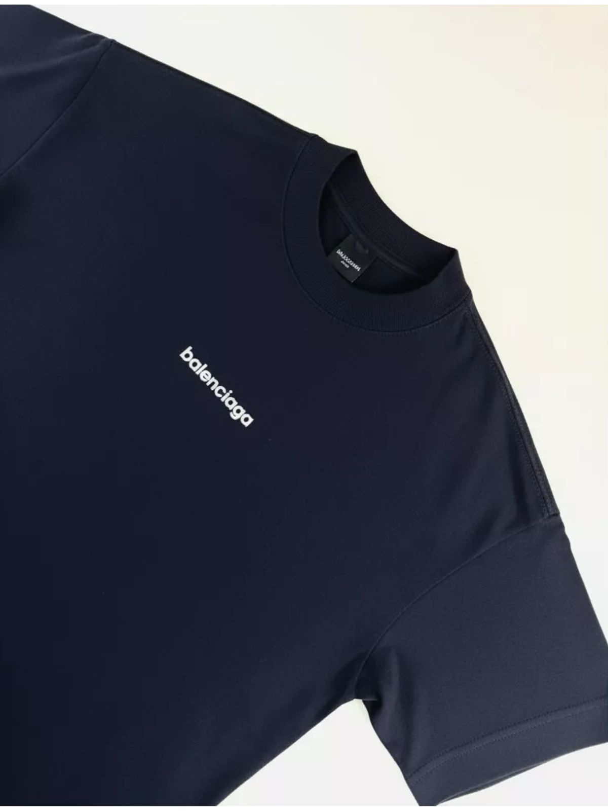 Camiseta Balenciaga Oversized - Marinho - Malhão - SP GRIFES - Camisetas Importadas no Atacado