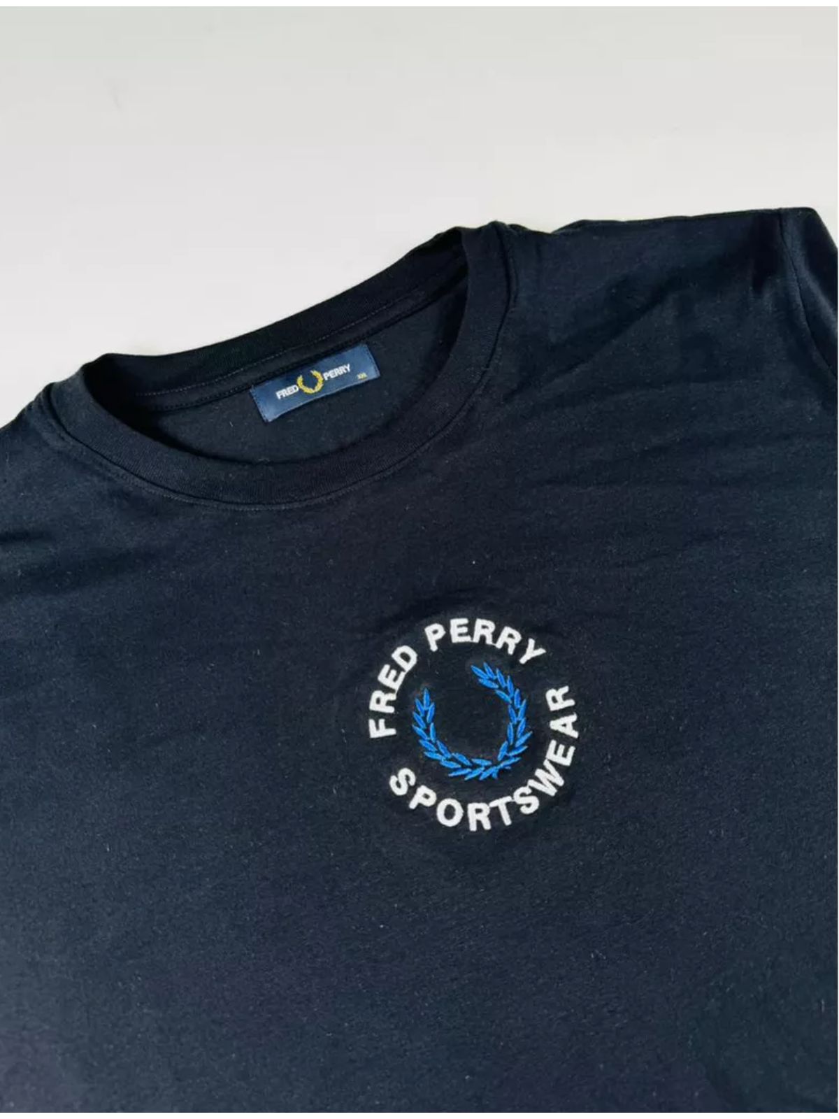 Camiseta Fred Perry - Preta - Bordada - Egípcia - SP GRIFES - Camisetas Importadas no Atacado