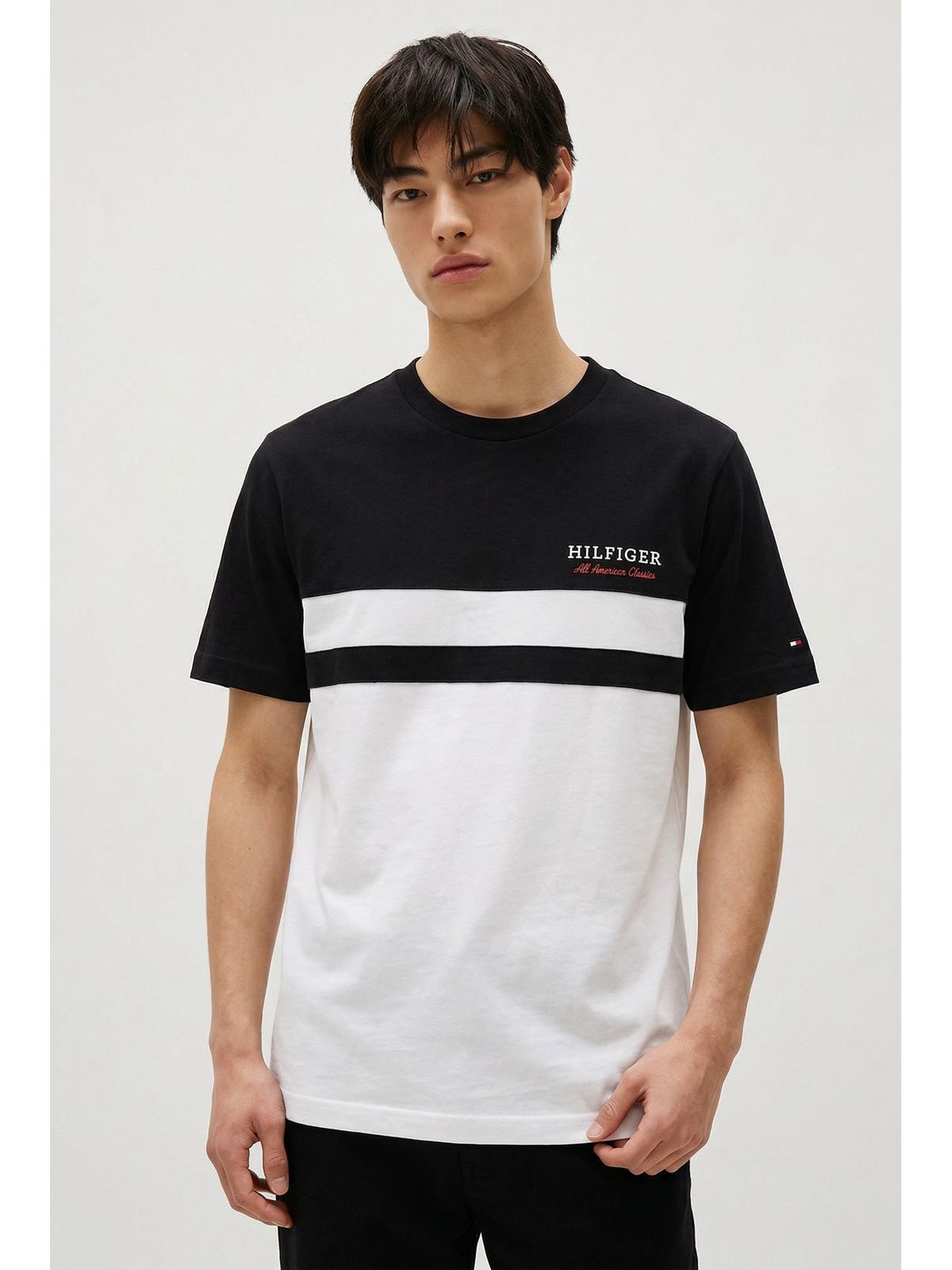 CAMISETA TOMMY HILFIG - PRETO - SP GRIFES - Camisetas Importadas no Atacado