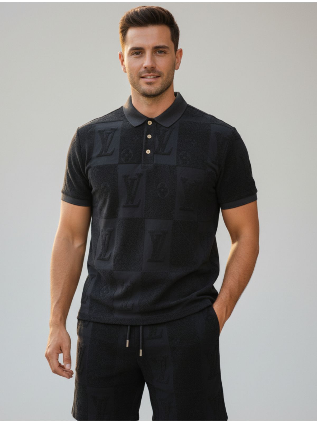CONJUNTO LOUIS VUITTON - PRETO - SP GRIFES - Camisetas Importadas no Atacado