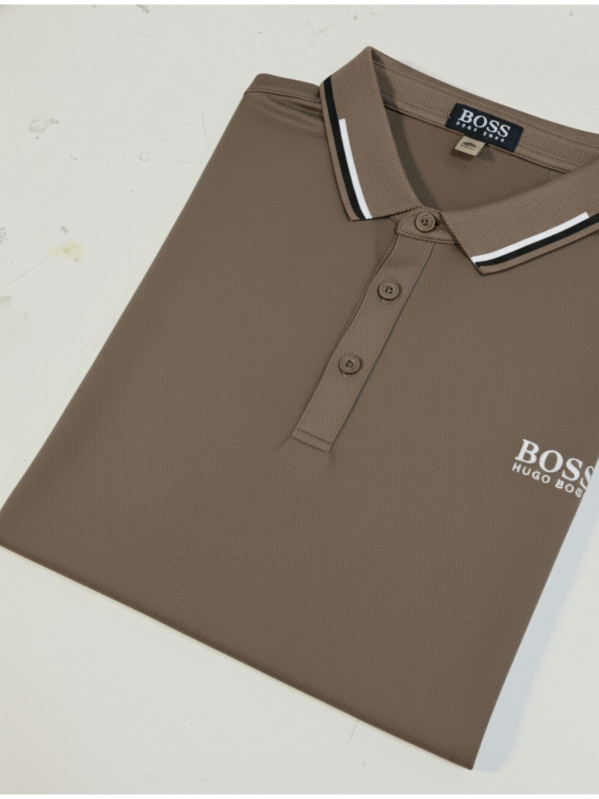 Gola polo poliamida chinês Hugo Boss - Bege Capucc... - SP GRIFES - Camisetas Importadas no Atacado