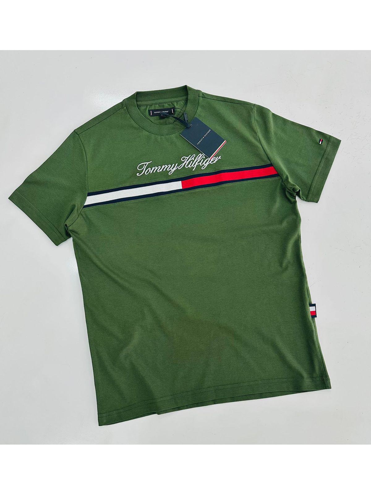 Camiseta Tommy Hilfiger Verde Musgo- Egípcia - SP GRIFES - Camisetas Importadas no Atacado