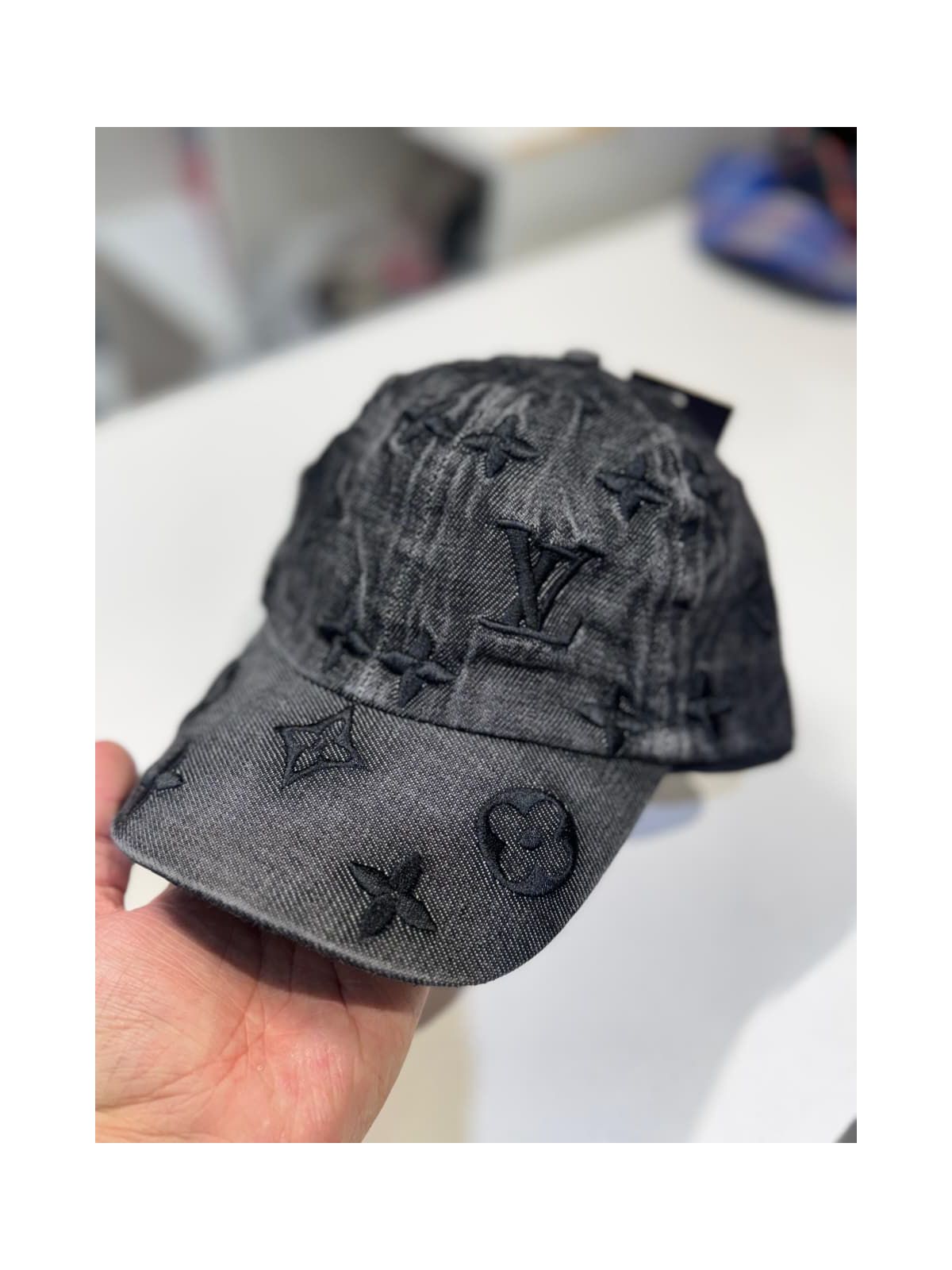 Boné Louis Vuitton - SP GRIFES - Camisetas Importadas no Atacado