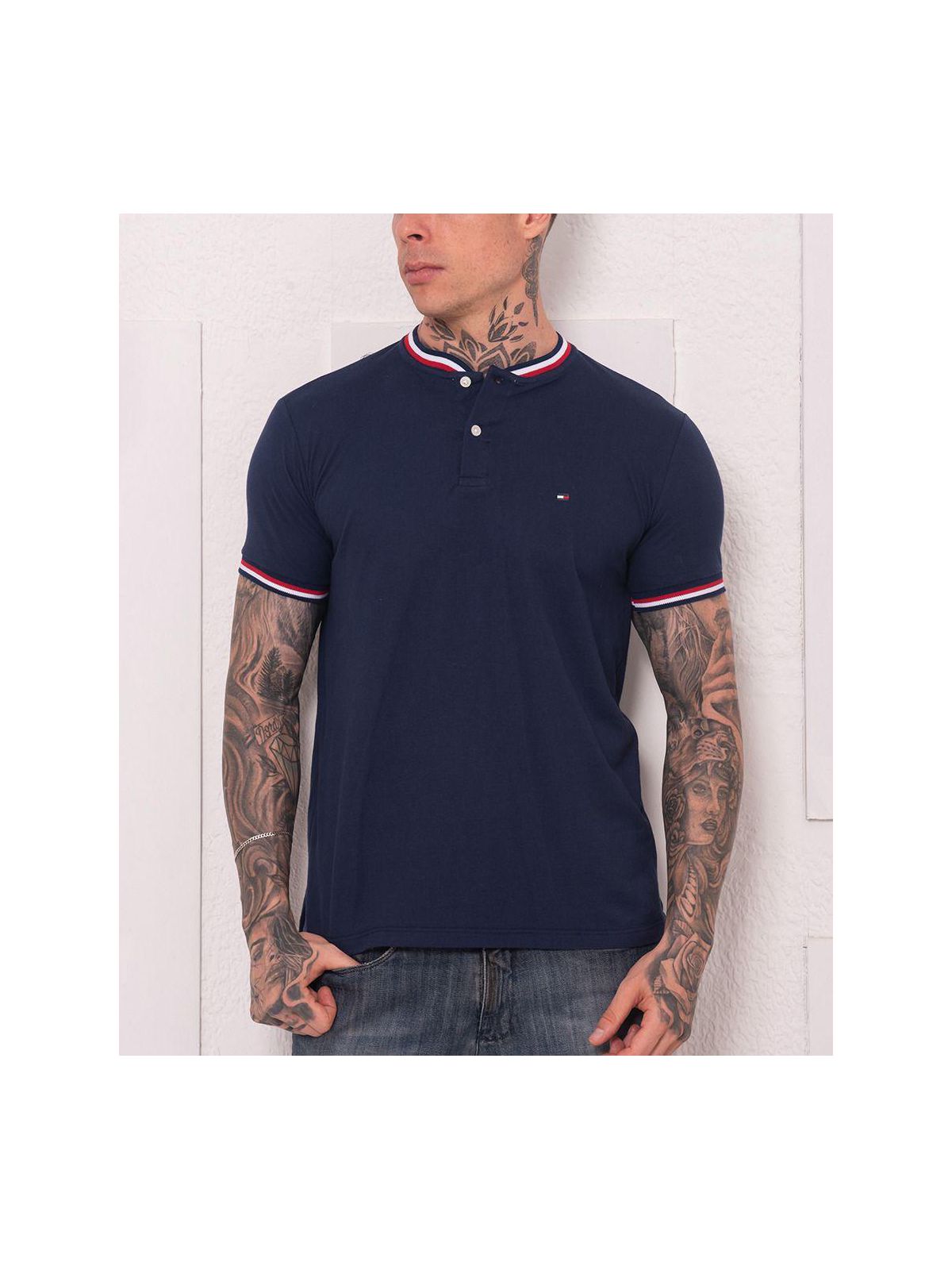Camiseta Tommy Hilfiger - Gola Retilinea Tricolor - SP GRIFES - Camisetas Importadas no Atacado