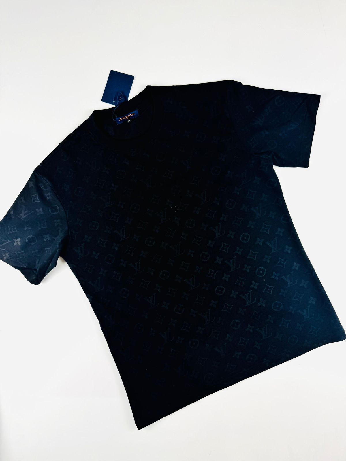 Camiseta Louis Vuitton - Importada Veludo - SP GRIFES - Camisetas Importadas no Atacado