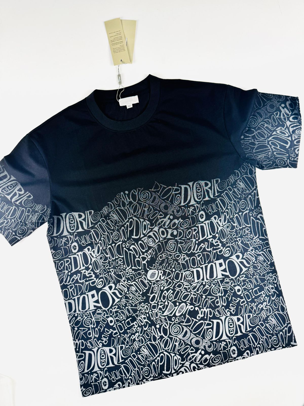 Camiseta Louis Vuitton - Importada - SP GRIFES - Camisetas Importadas no Atacado
