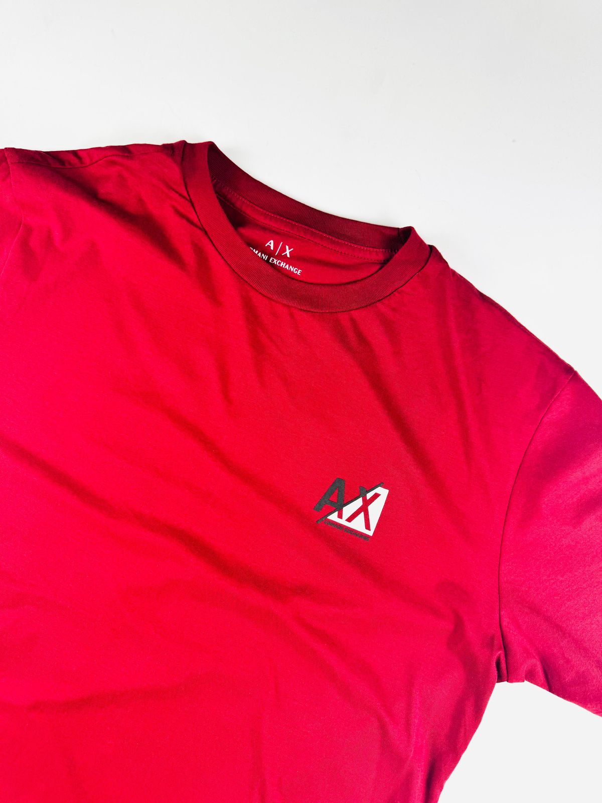 Camiseta Armani -vermelha - SP GRIFES - Camisetas Importadas no Atacado