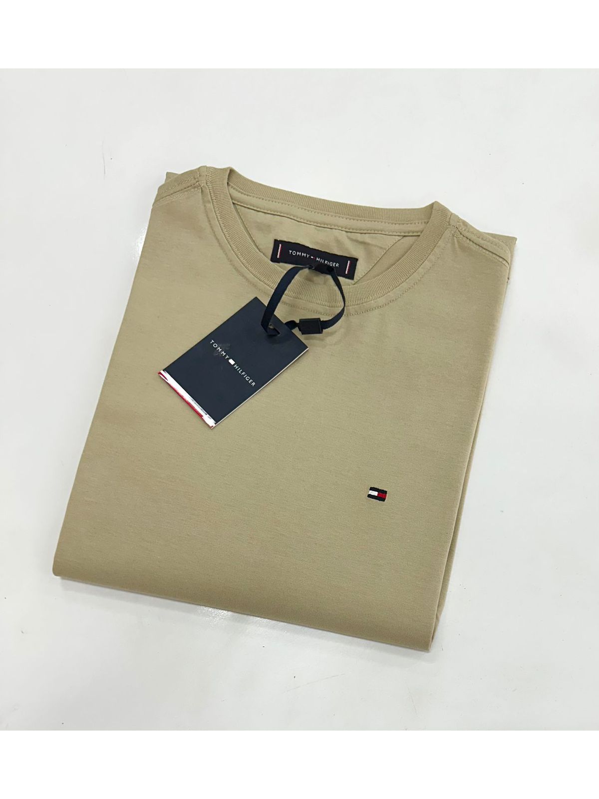 Camiseta Tommy Hilfiger Bege - SP GRIFES - Camisetas Importadas no Atacado