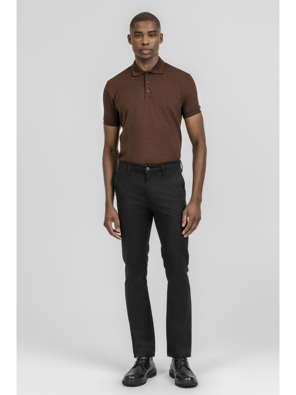 Camiseta Polo Malha Textura Marrom K&J PO24514 - 6... - Teselli
