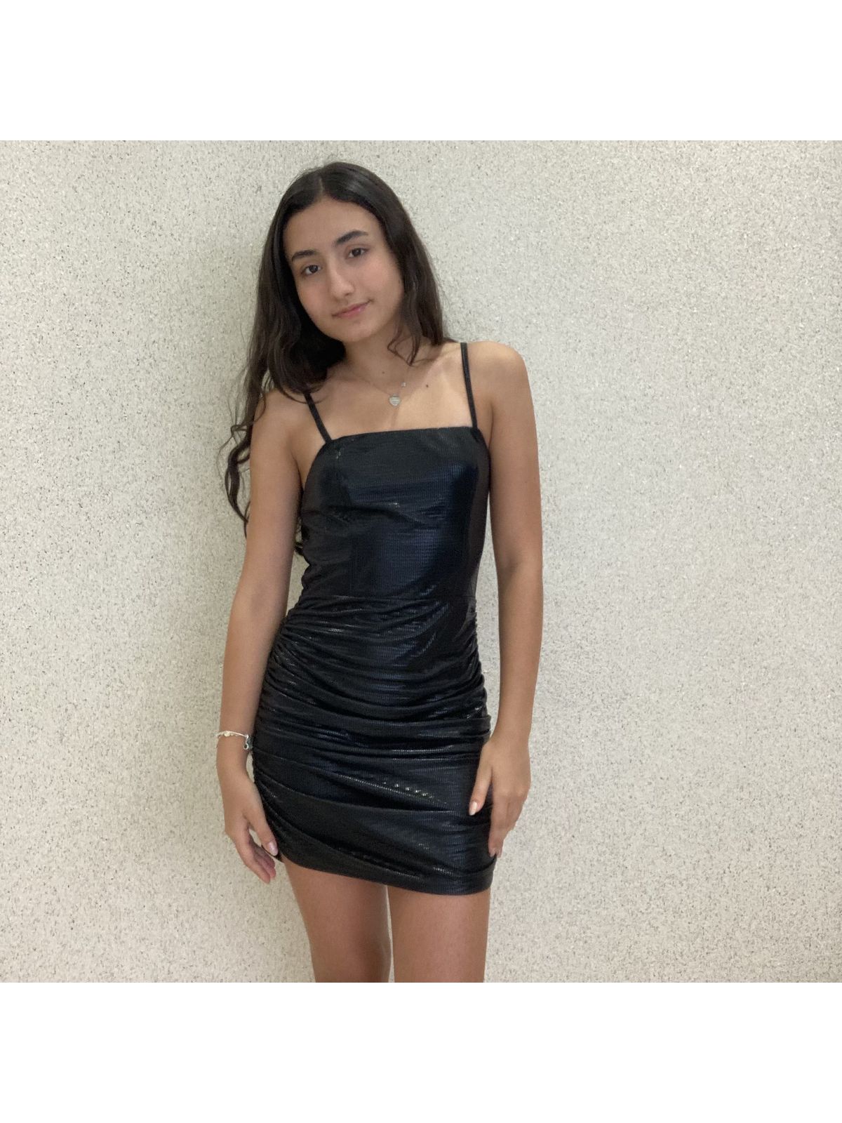 VESTIDO CURTO COM FRANZIDOS EM MALHA FOIL