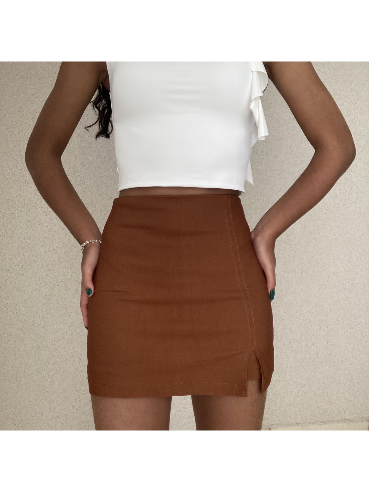 SHORTS SAIA UMA FENDA - TokTeen