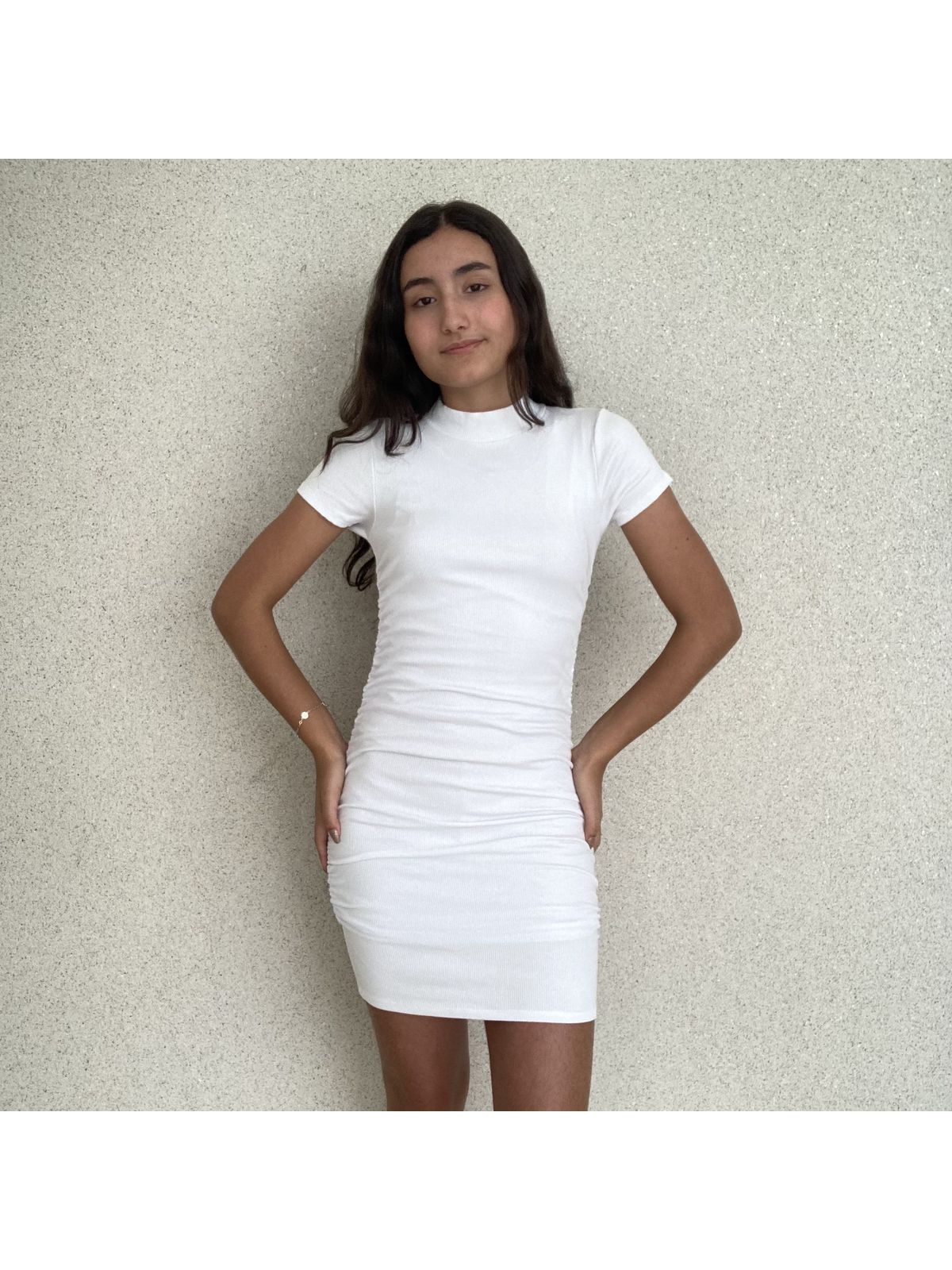 VESTIDOS TUBINHO GOLA - TokTeen