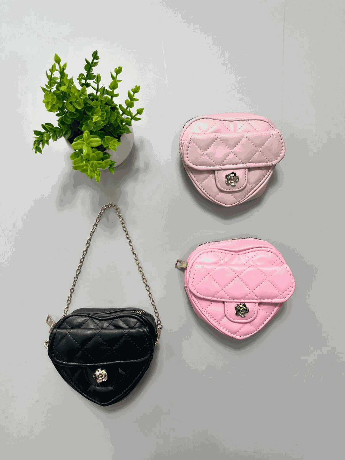 Bolsa Infantil Formato Coração - Isa Cintra Moda Infantil