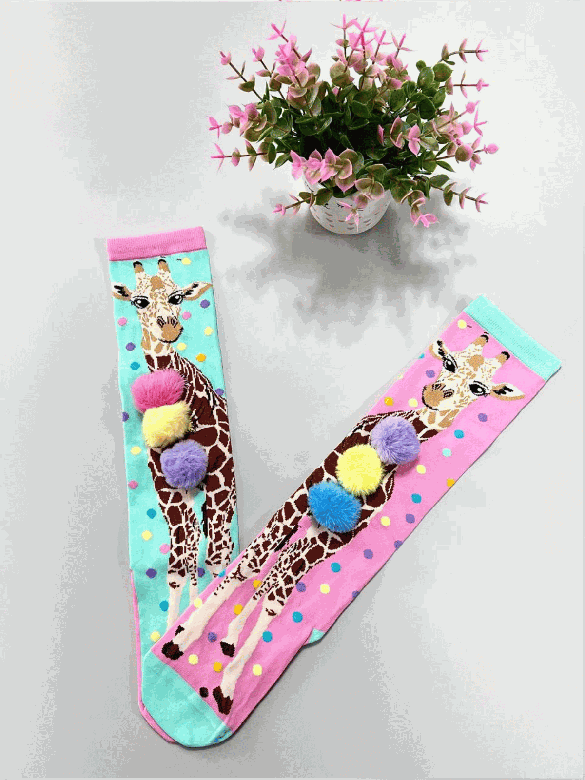 Meia Divertida Infantil de Girafa - Isa Cintra Moda Infantil