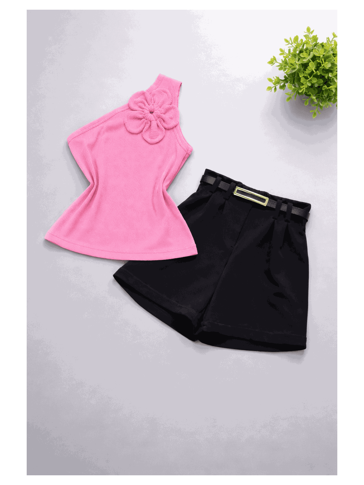 Conjunto Blusa Flor Rosa + Short Preto Bela - Isa Cintra Moda Infantil